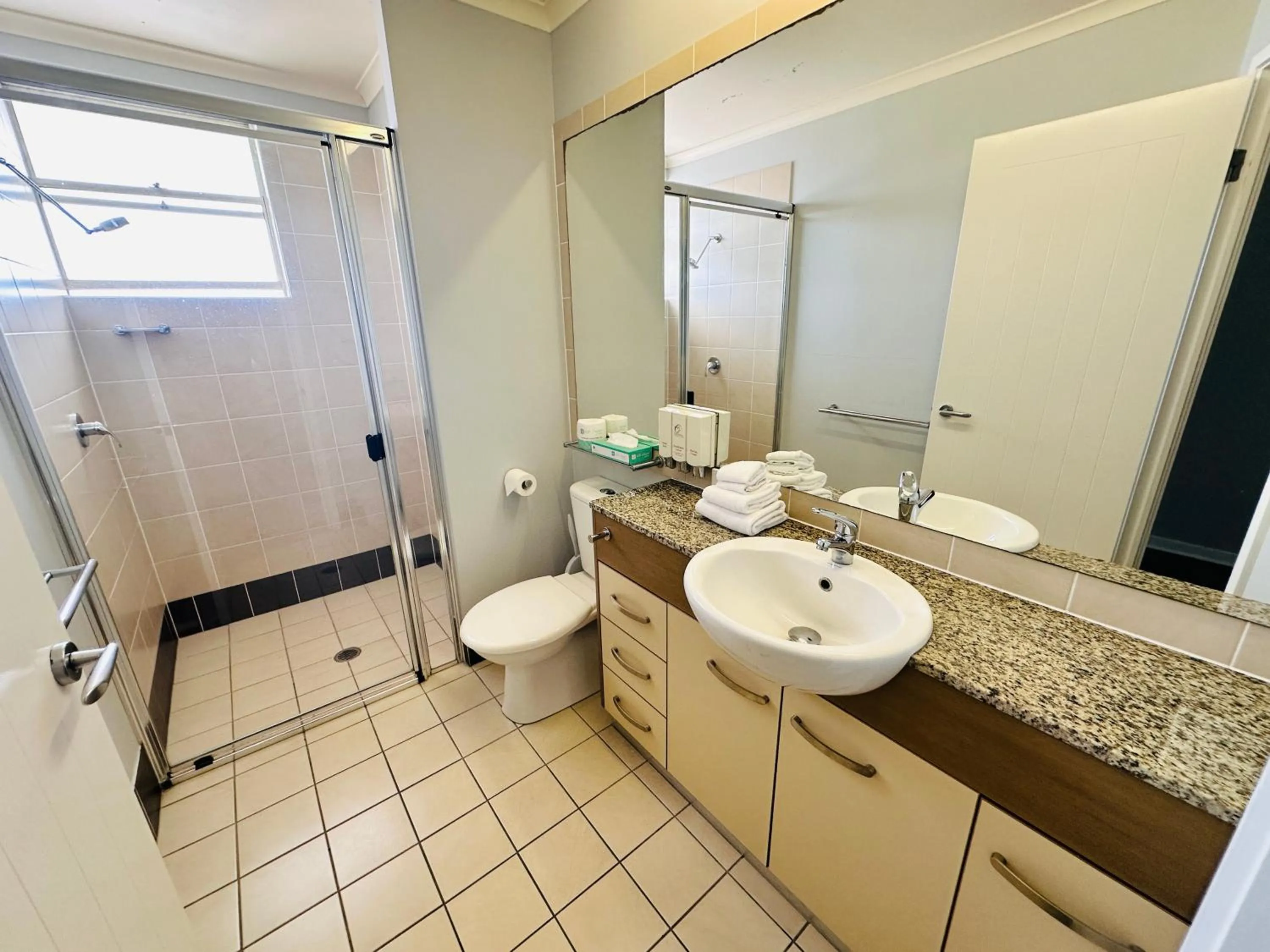 Caloundra Central Apartment Hotel Official