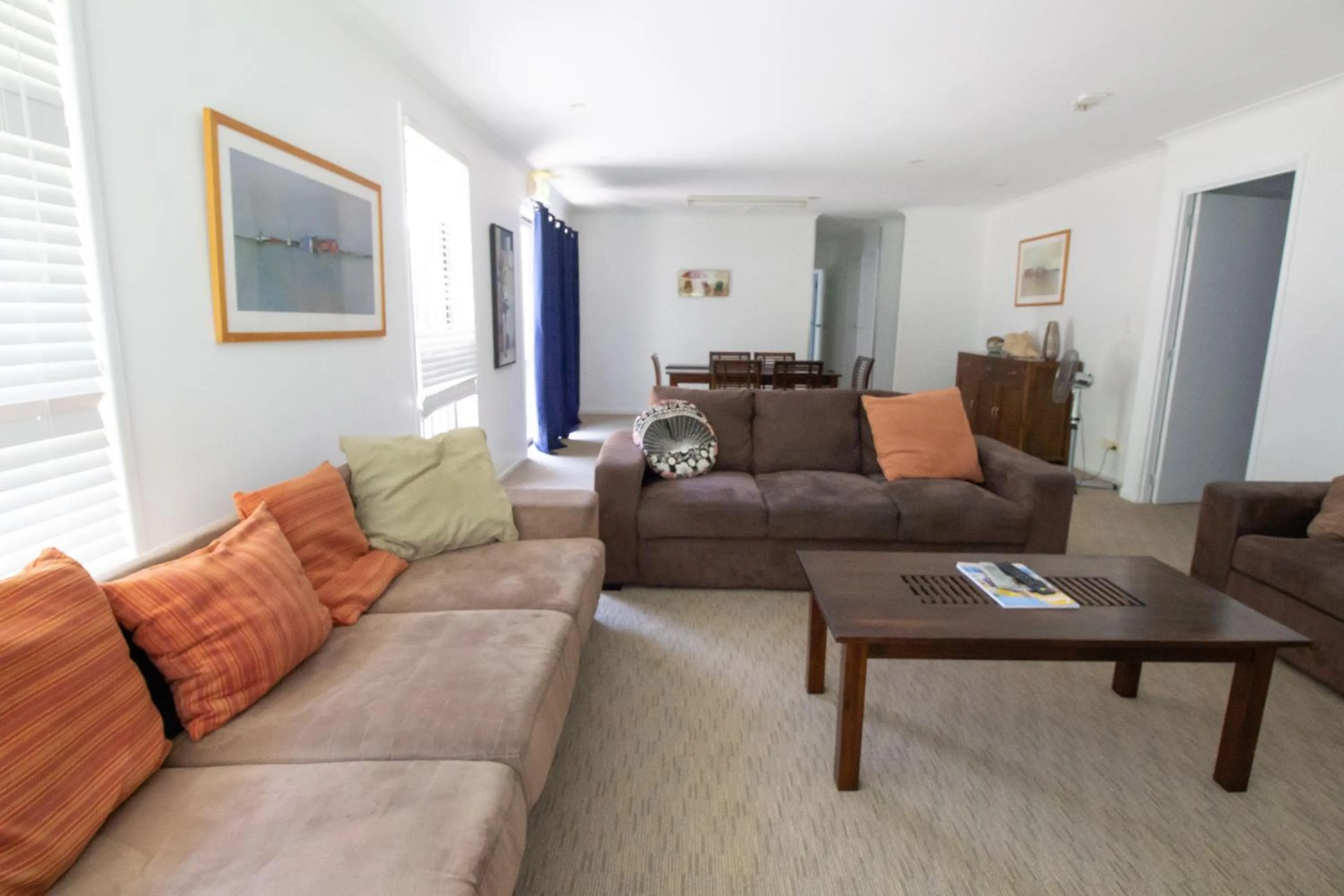 Living room in Caloundra Central Apartment Hotel Official