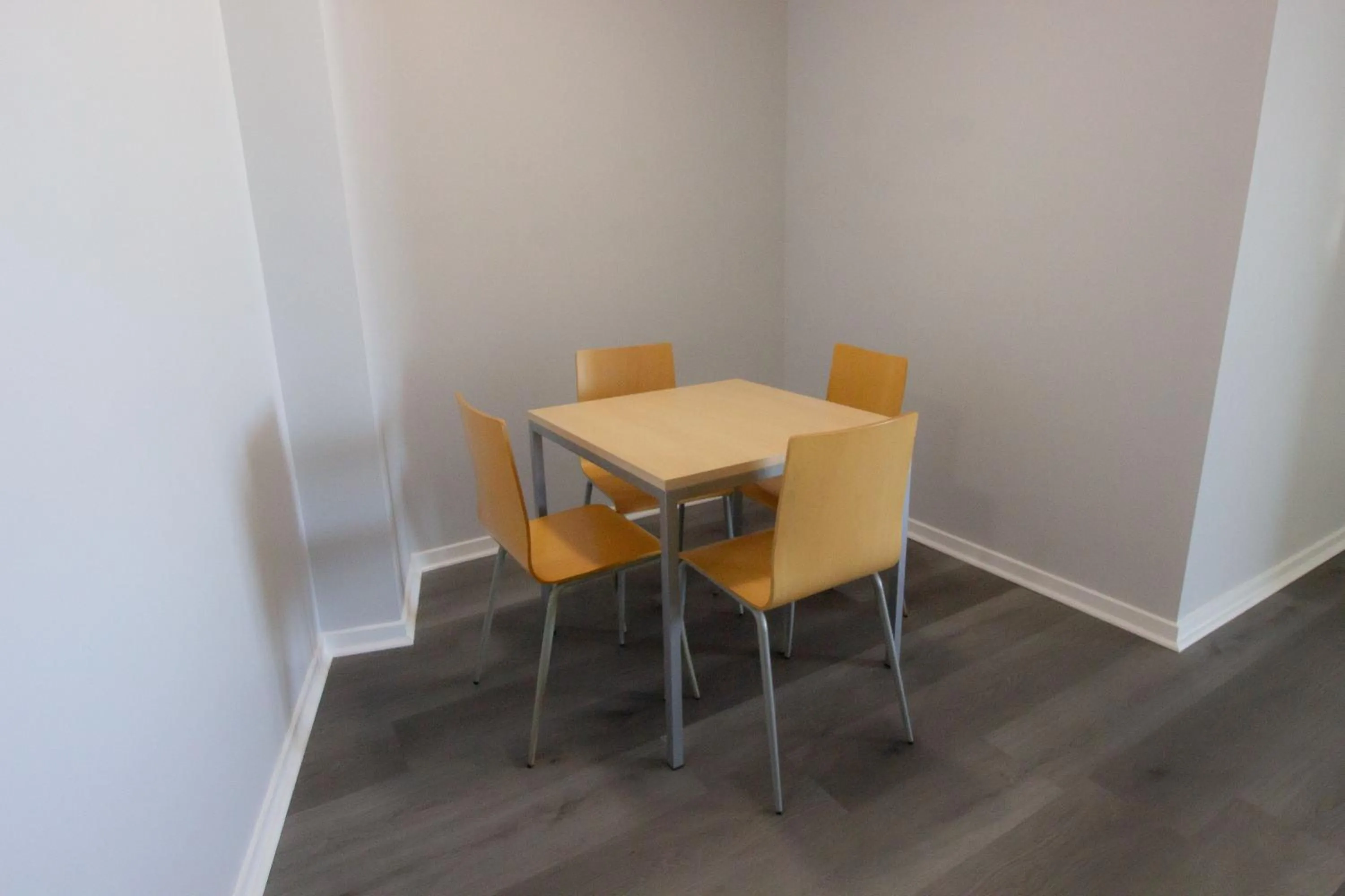 Dining area in Caloundra Central Apartment Hotel Official