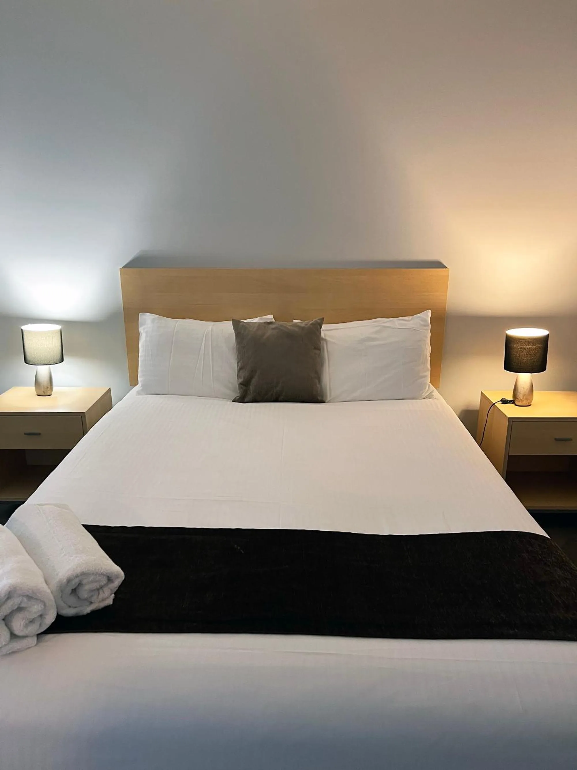 Bed in Caloundra Central Apartment Hotel Official