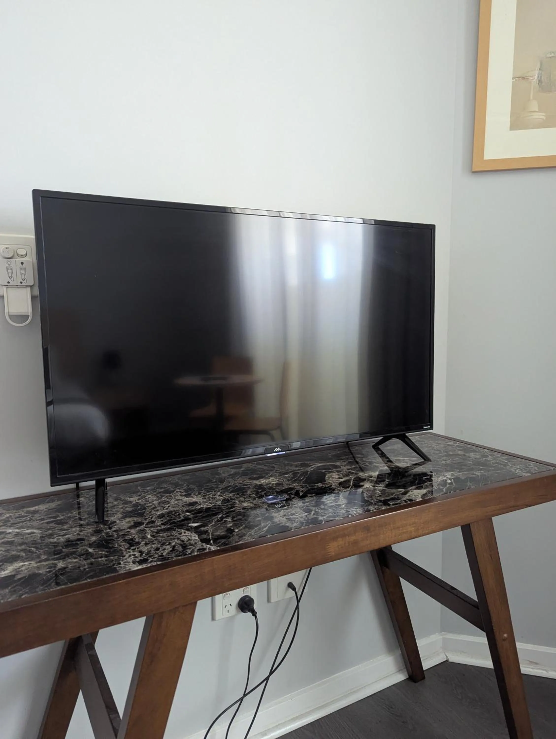 TV and multimedia in Caloundra Central Apartment Hotel Official