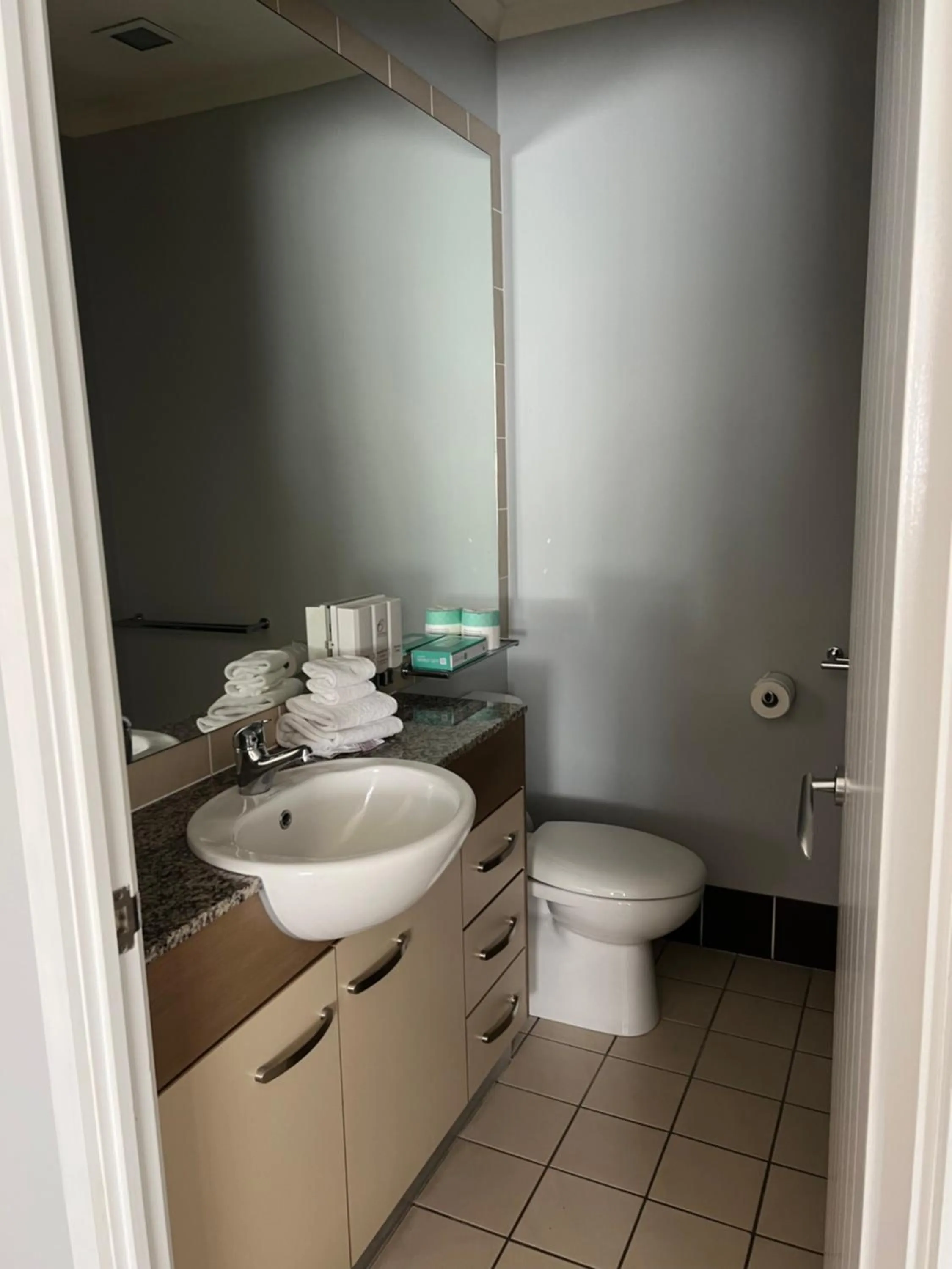 Bathroom in Caloundra Central Apartment Hotel Official