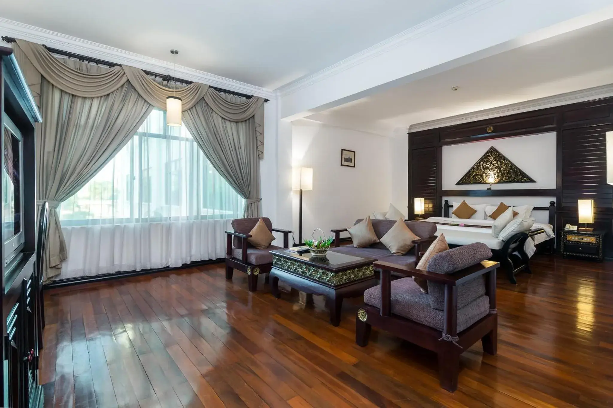 Living room, Seating Area in Kingdom Angkor Hotel