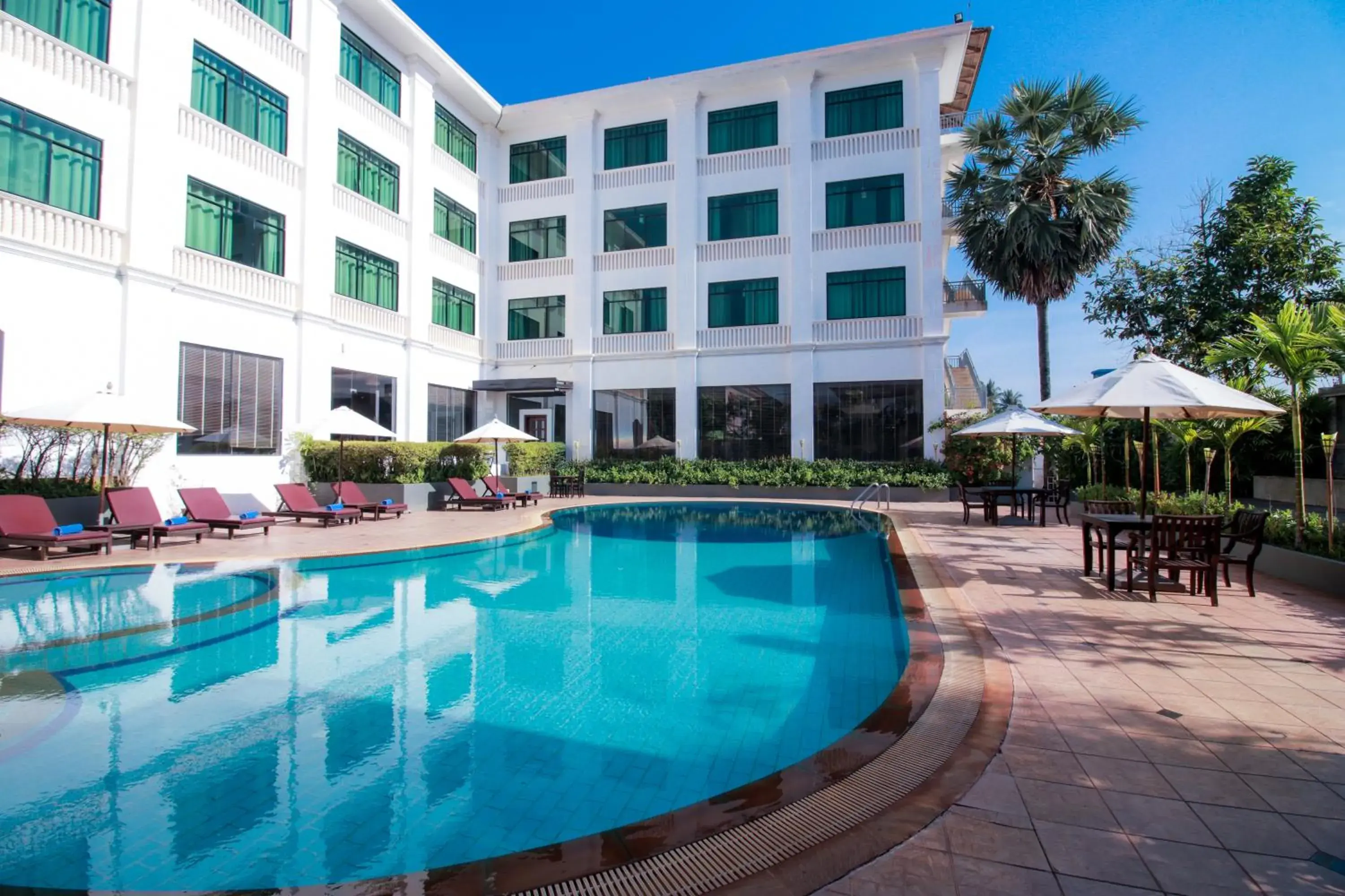 Swimming Pool in Kingdom Angkor Hotel