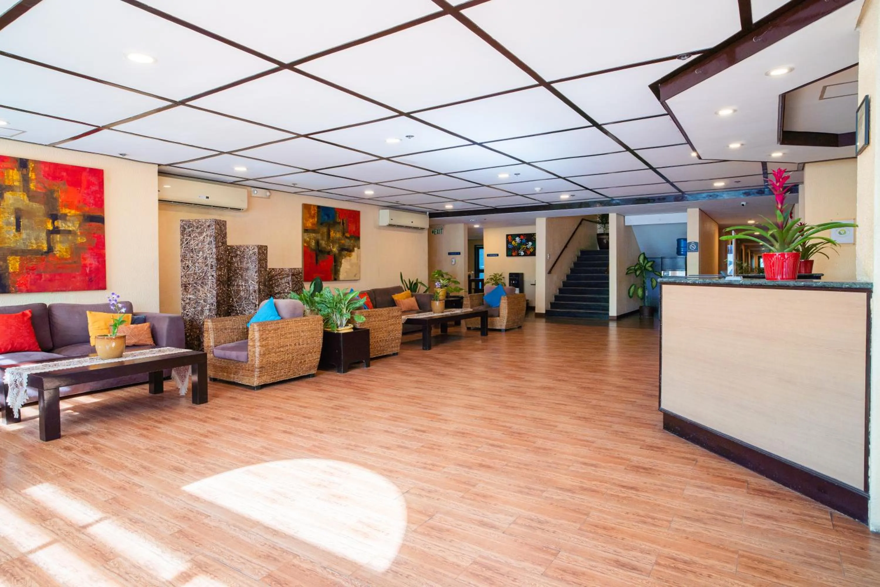 Lobby or reception in Microtel by Wyndham Cabanatuan