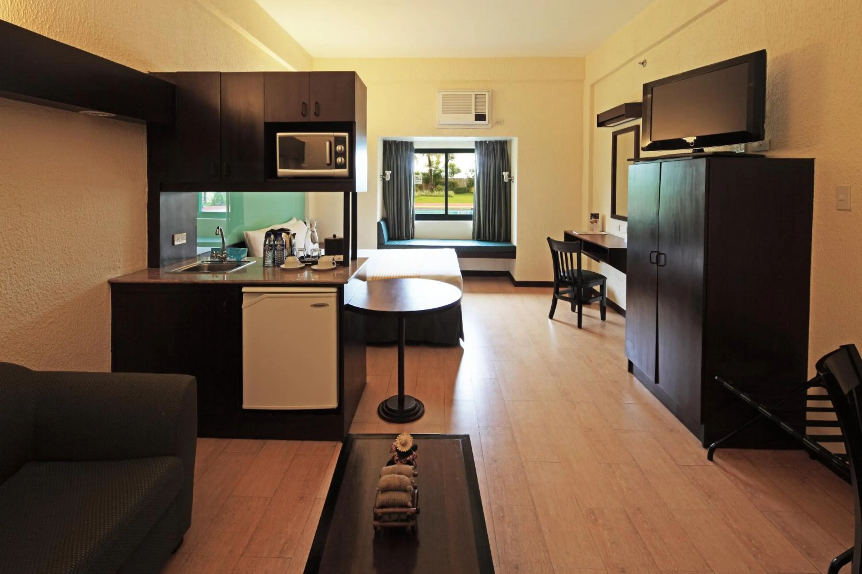 Kitchen or kitchenette in Microtel by Wyndham Cabanatuan