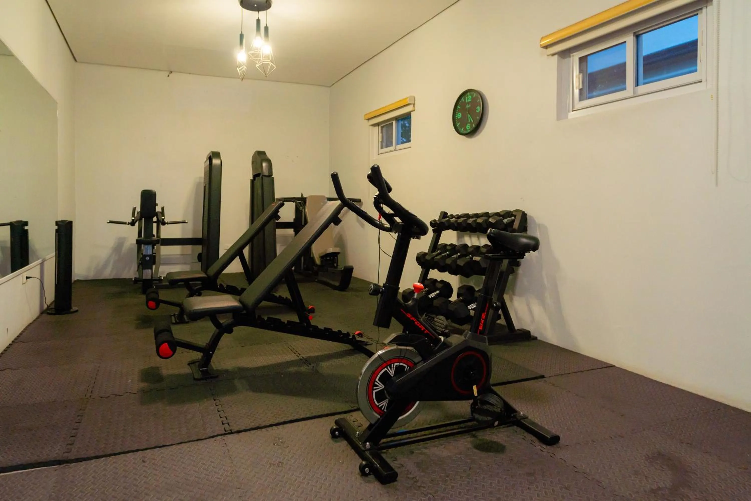 Fitness centre/facilities in Microtel by Wyndham Cabanatuan