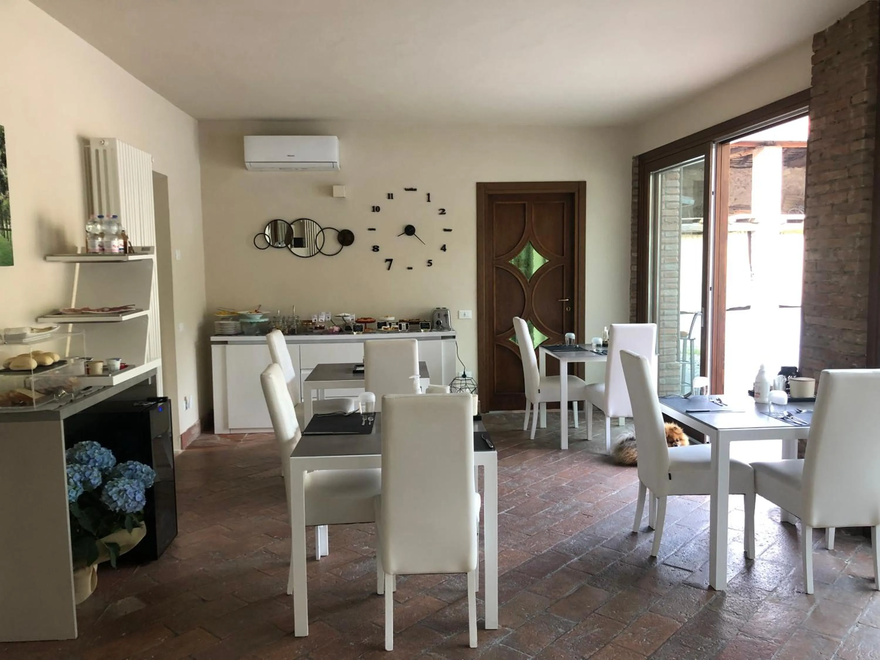 Breakfast in La terrazza sulle vigne B&B