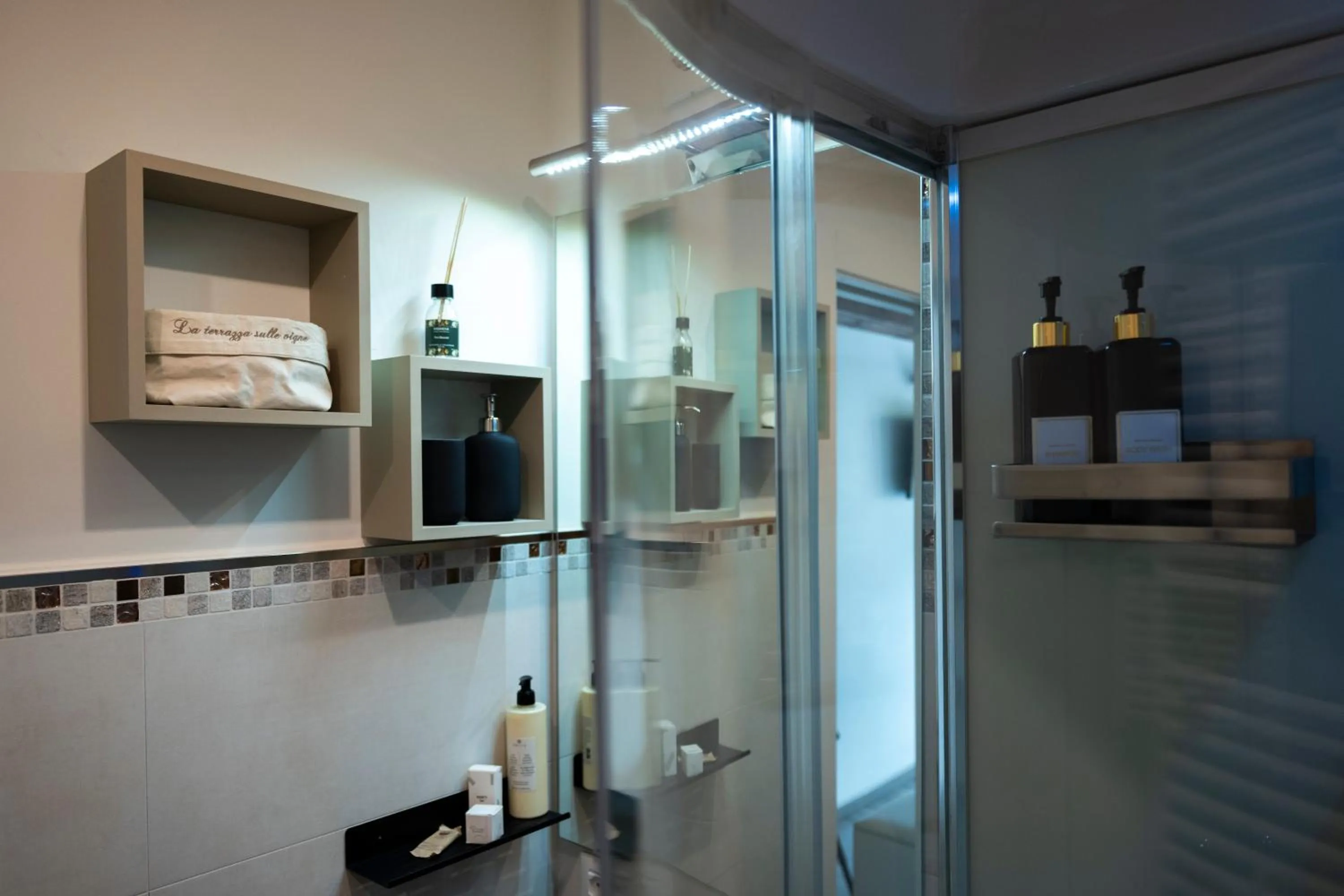 Bathroom in La terrazza sulle vigne B&B