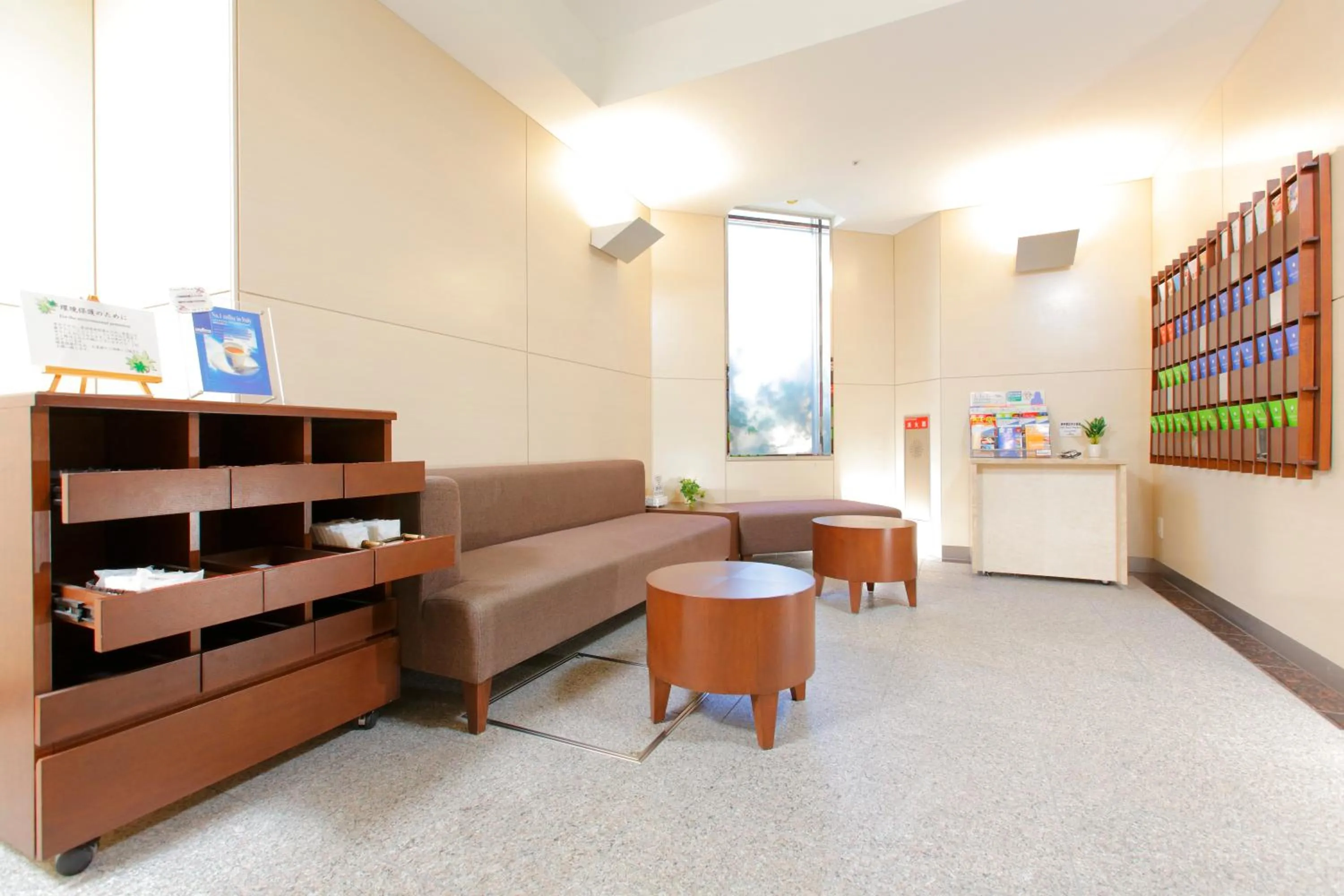 Lobby or reception in HOTEL MYSTAYS Kamata