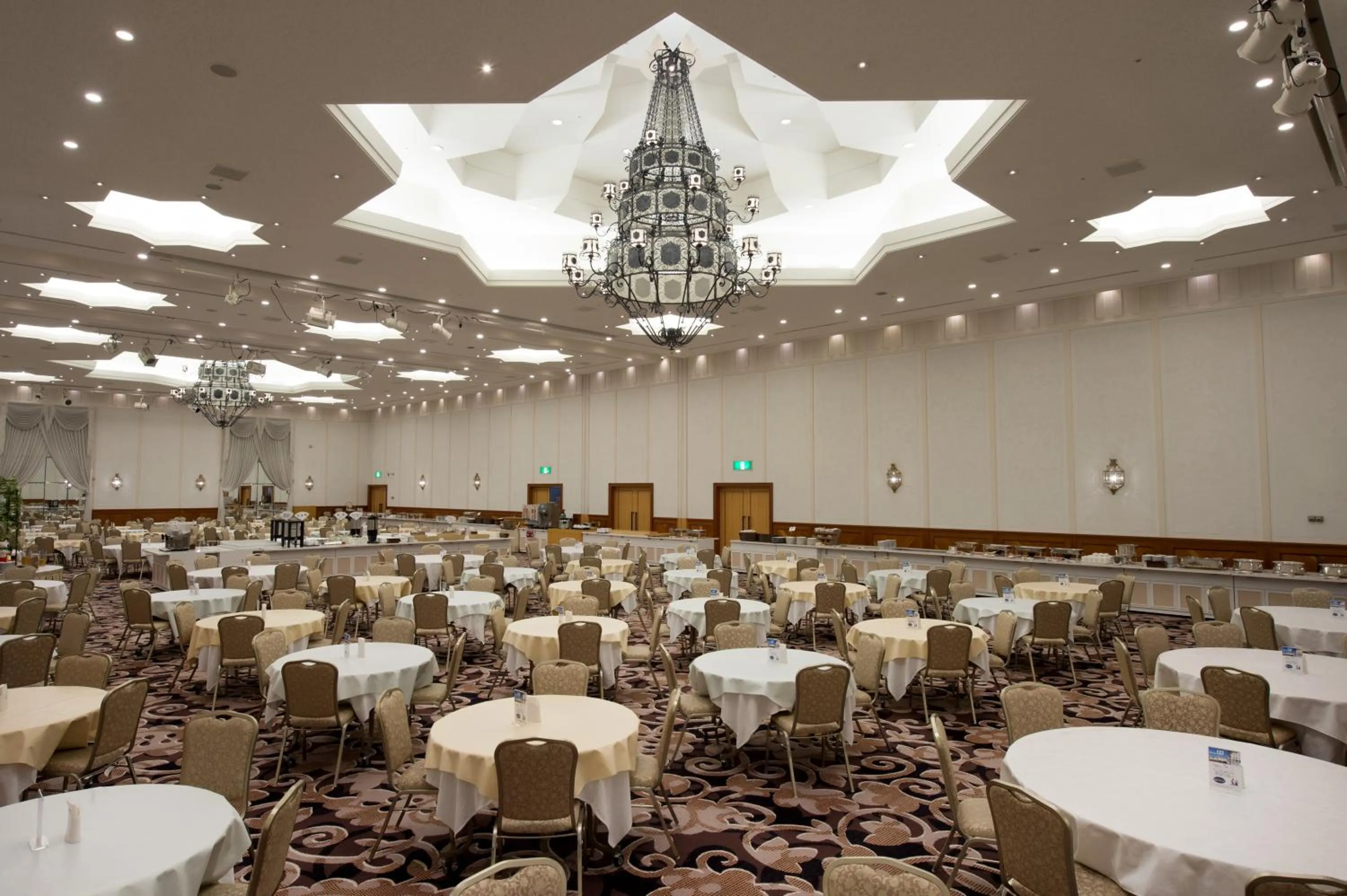 Restaurant/places to eat in Hotel Shima Spain Mura