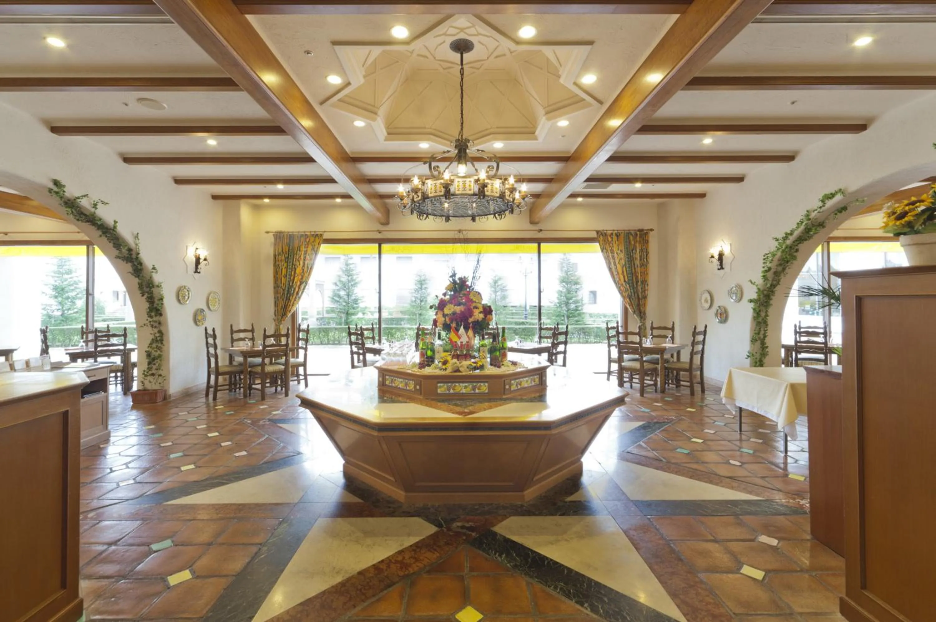 Restaurant/places to eat in Hotel Shima Spain Mura