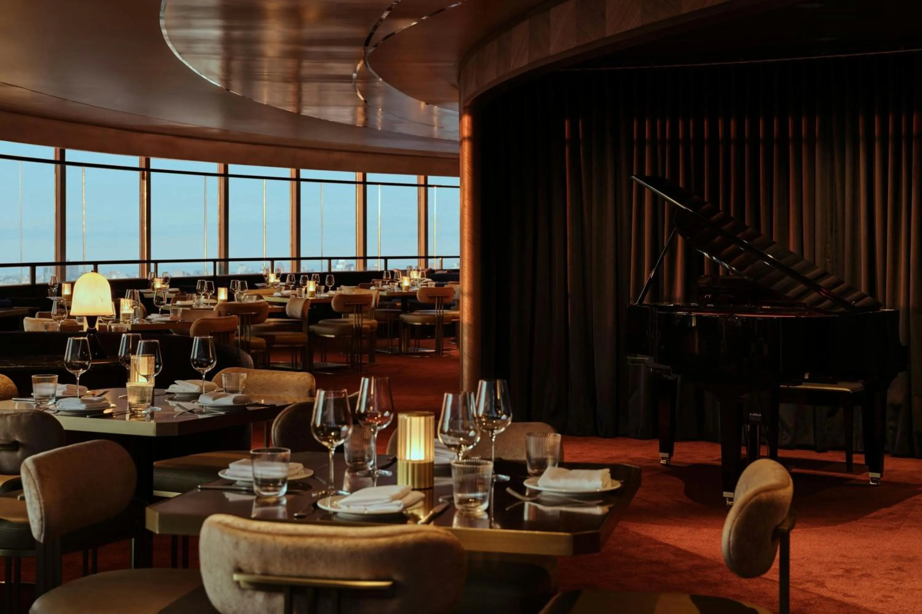 Restaurant/places to eat in New York Marriott Marquis