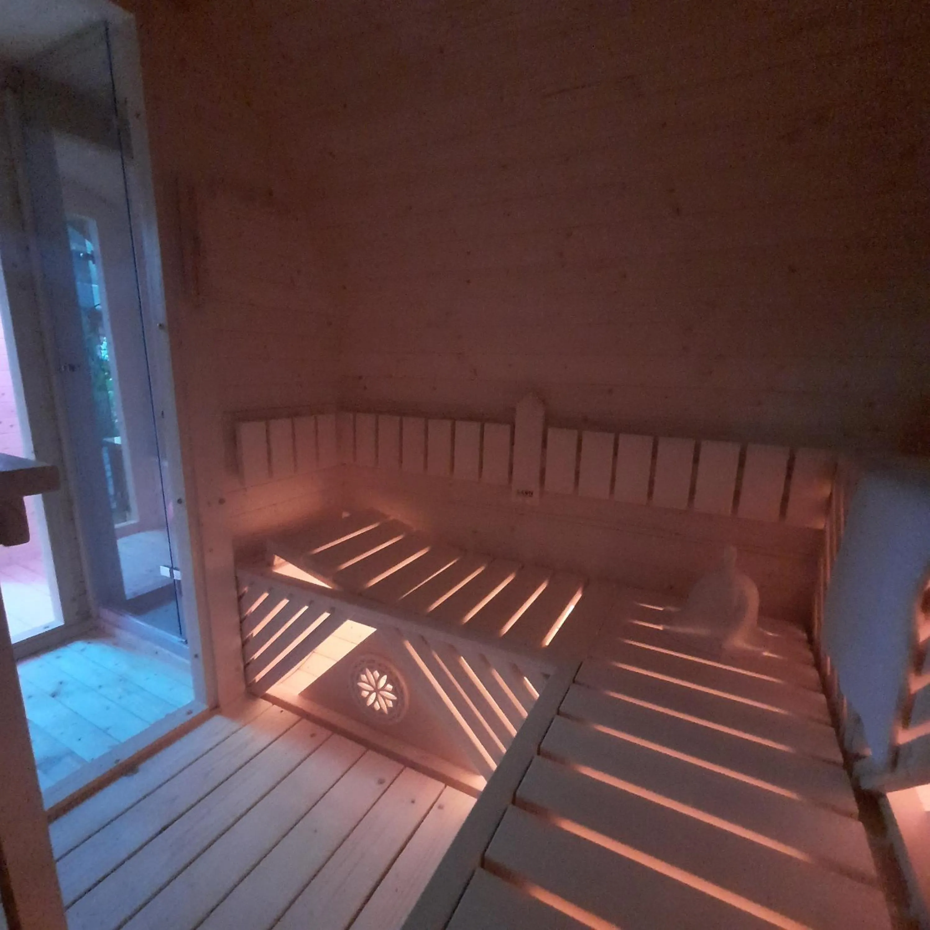 Sauna, Bed in RetroHouse - wypoczynek dla dorosłych, B&B