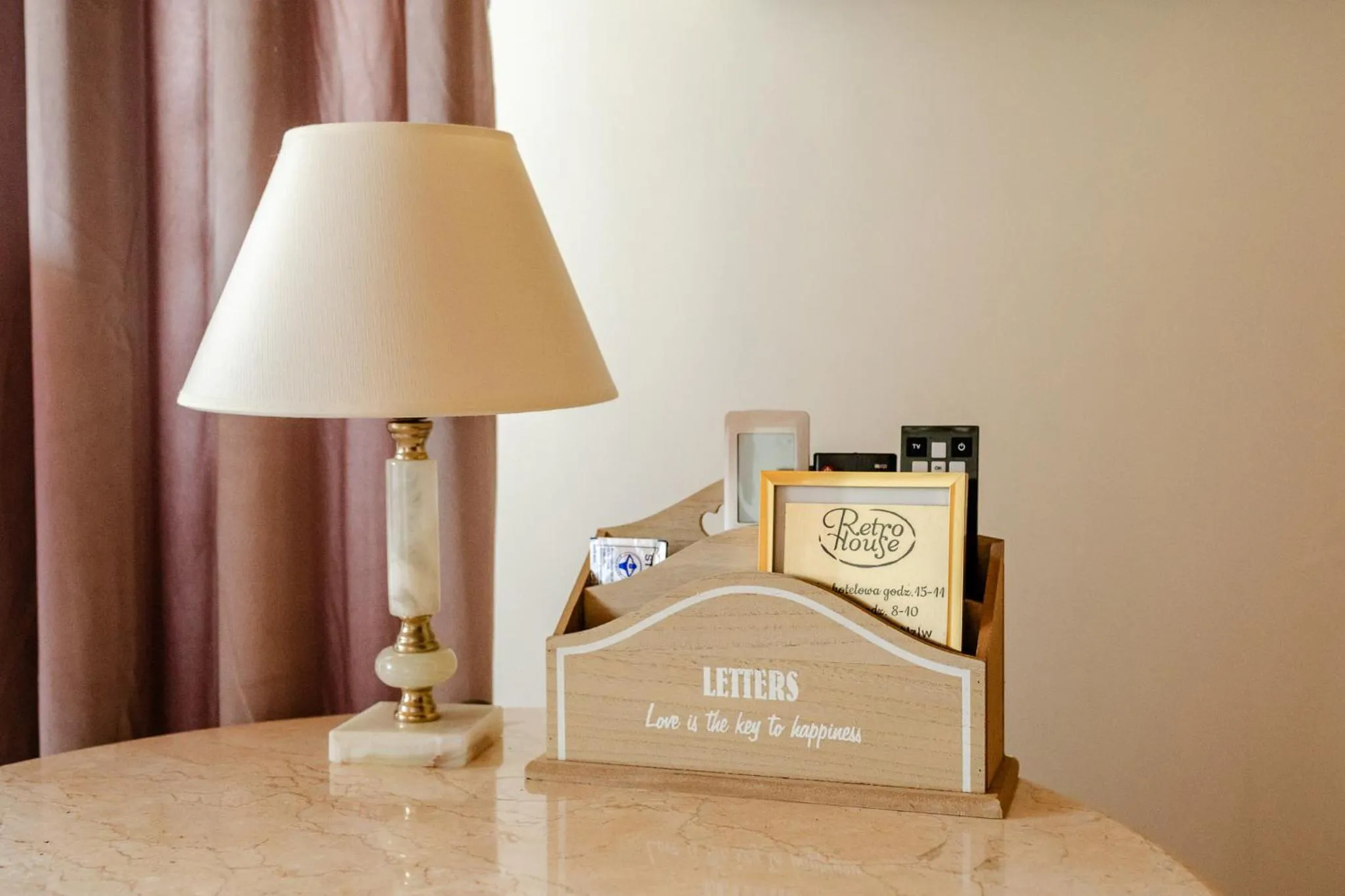 Property logo or sign in RetroHouse - wypoczynek dla dorosłych, B&B