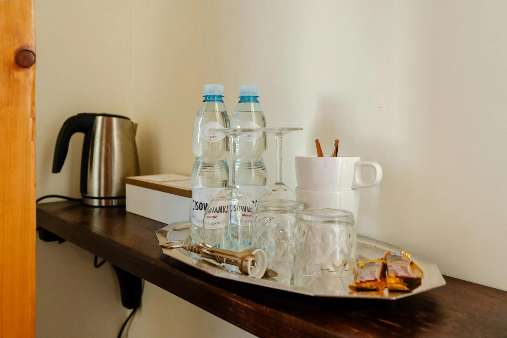 Coffee/tea facilities in RetroHouse - wypoczynek dla dorosłych, B&B