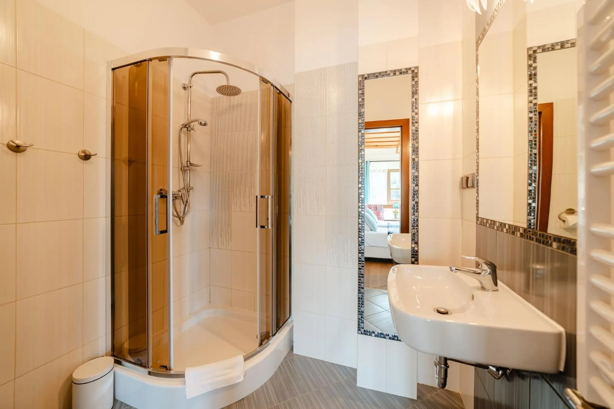 Bathroom in RetroHouse - wypoczynek dla dorosłych, B&B