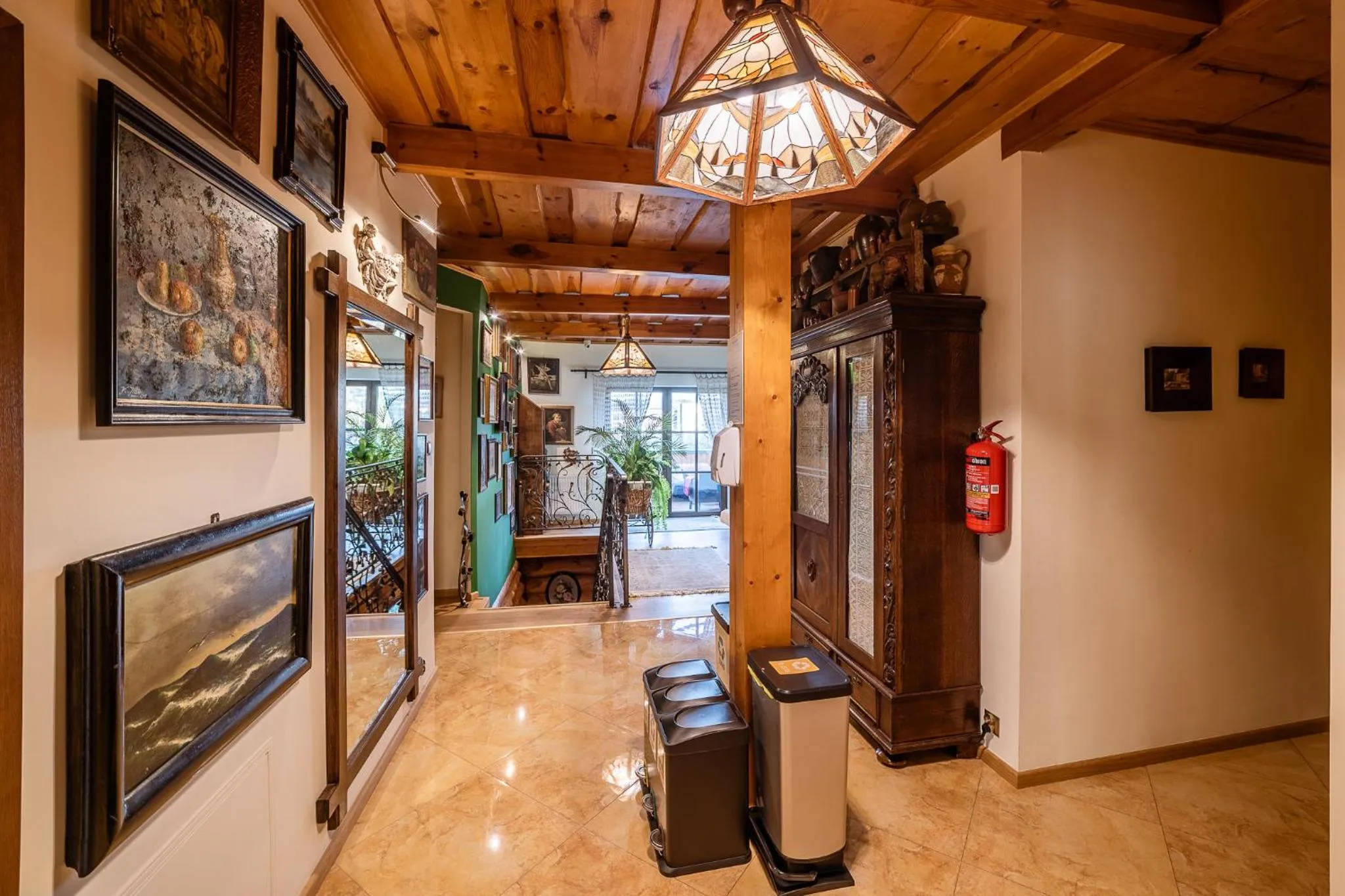 TV and multimedia in RetroHouse - wypoczynek dla dorosłych, B&B