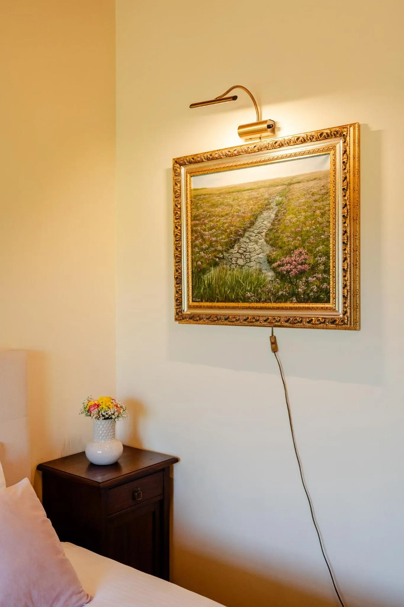 Decorative detail, Bed in RetroHouse - wypoczynek dla dorosłych, B&B