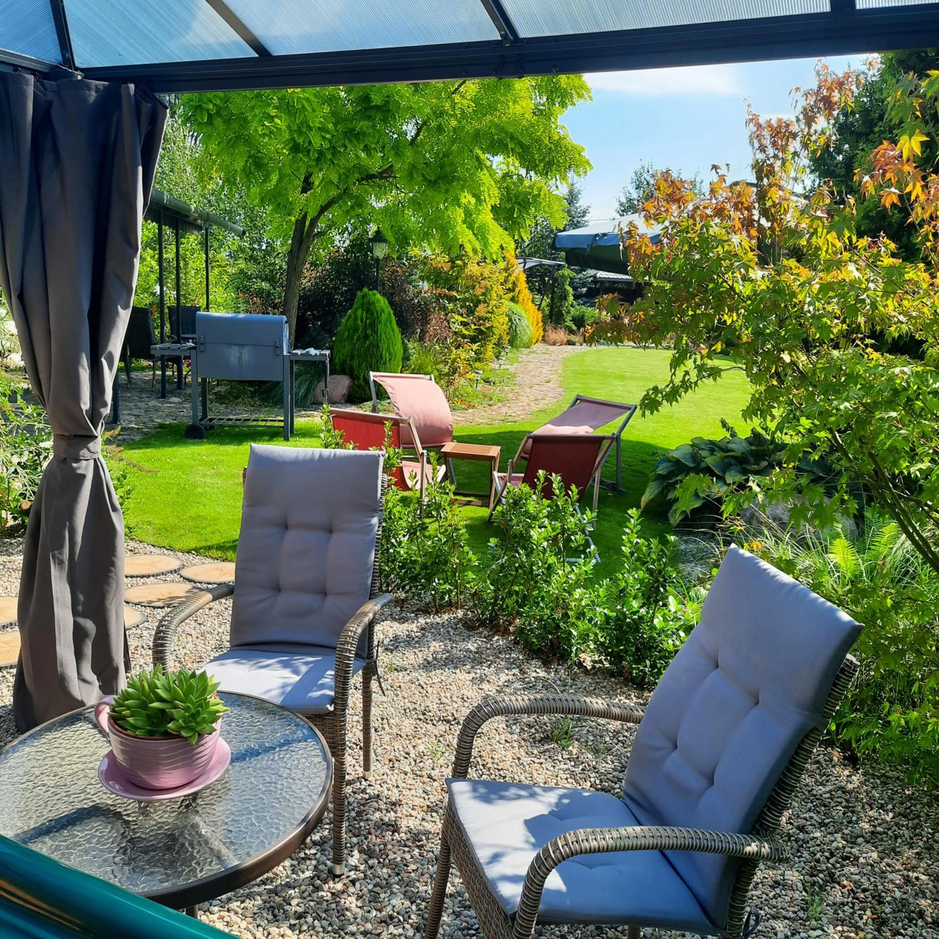 Garden in RetroHouse - wypoczynek dla dorosłych, B&B