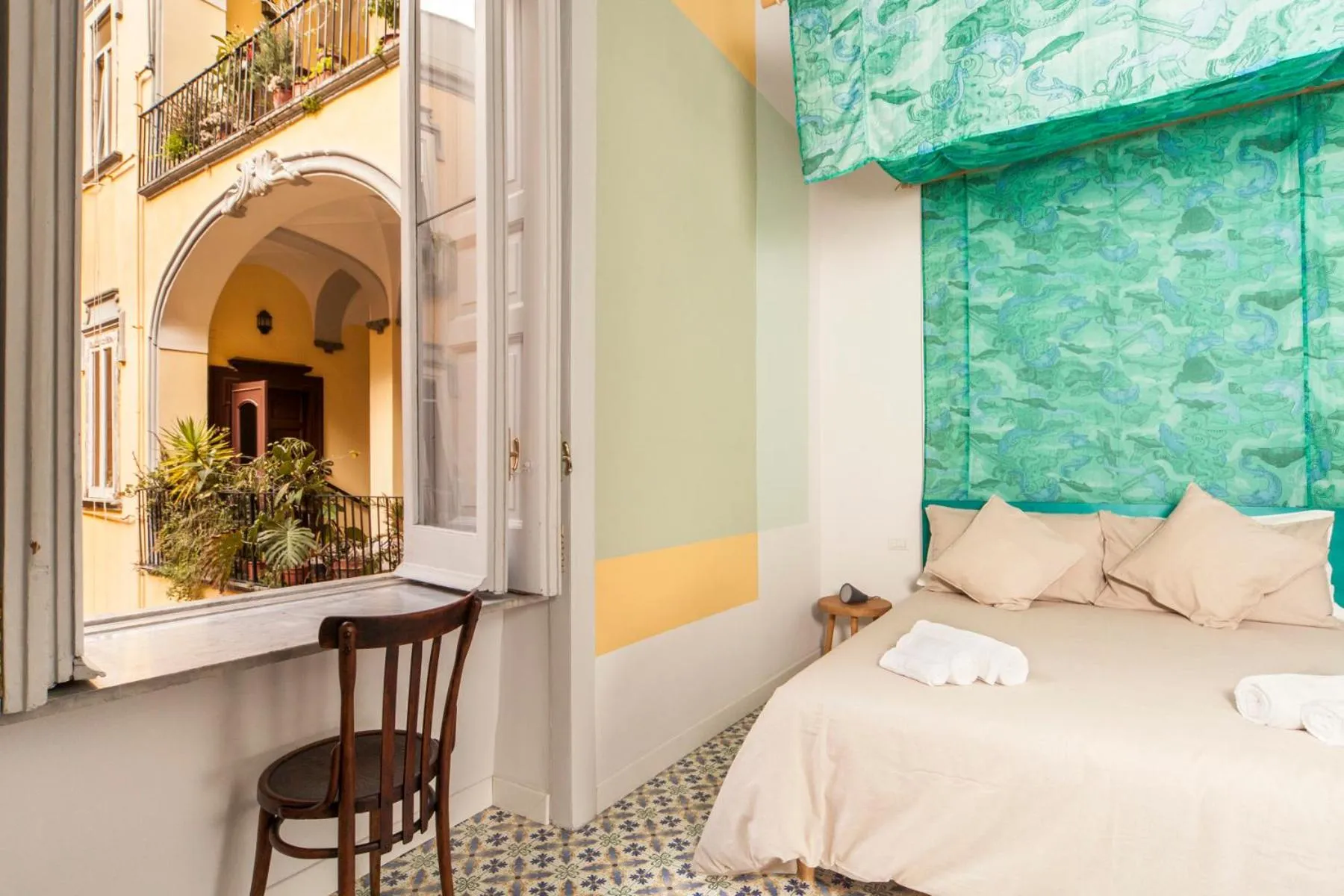 Photo of the whole room, Bed in SuperOtium