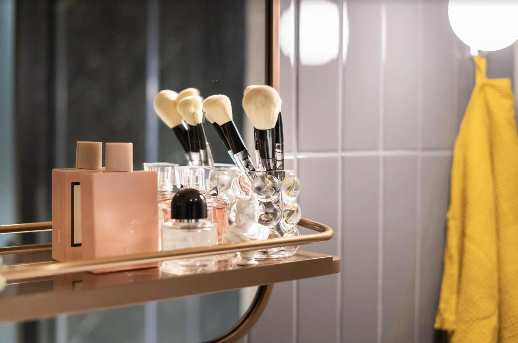 Bathroom in Dash Living on Prat