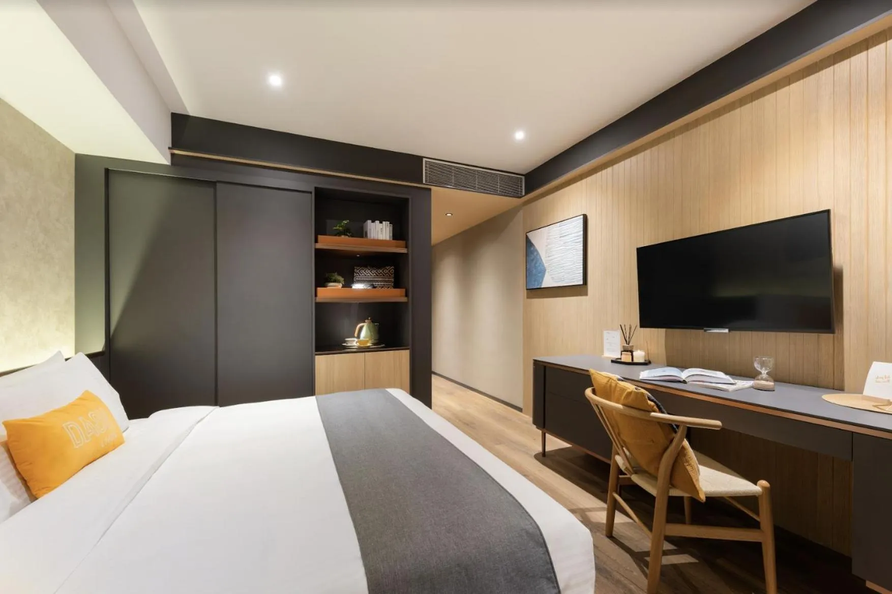 Bed in Dash Living on Prat