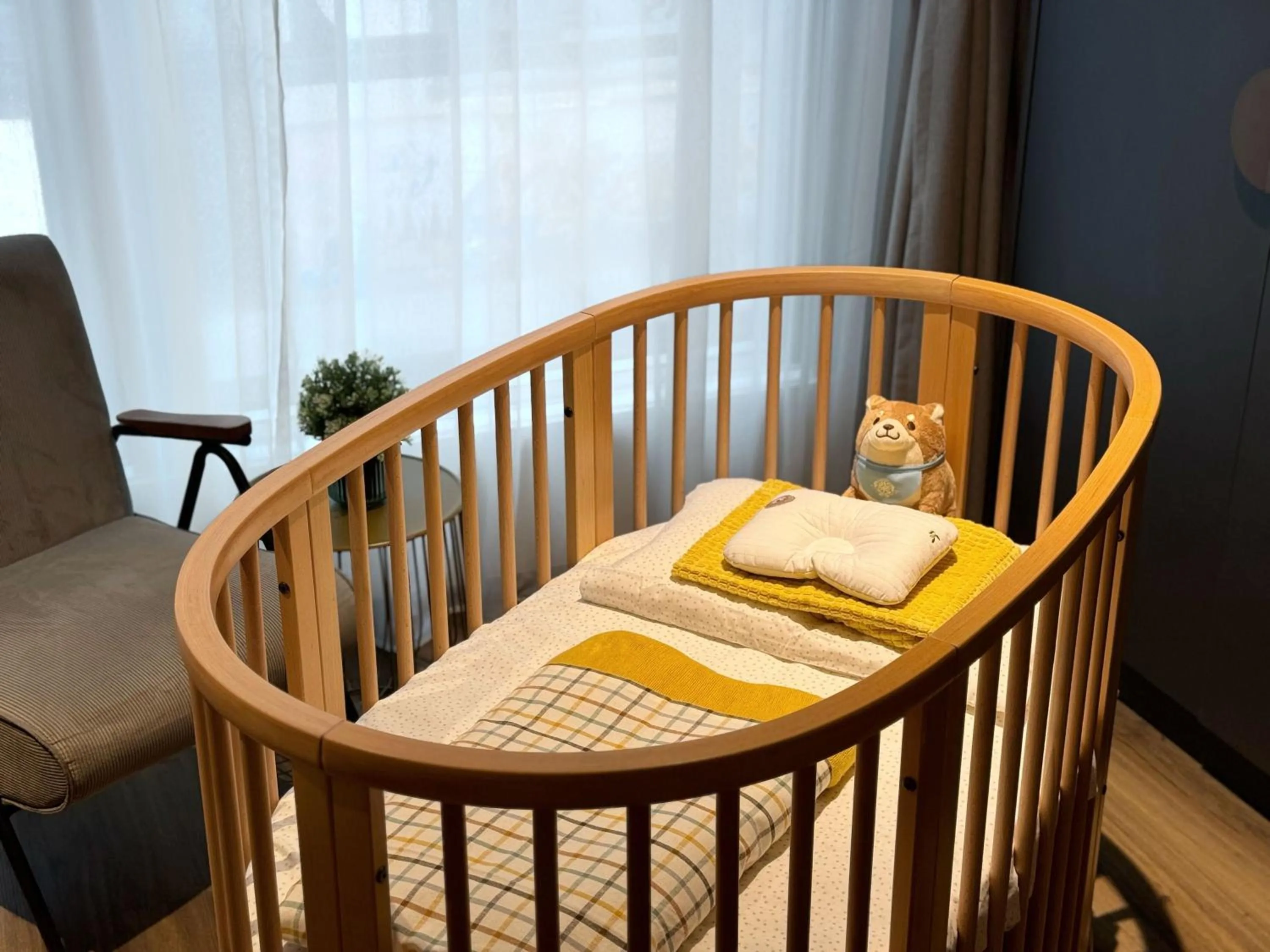 Bed in Dash Living on Prat