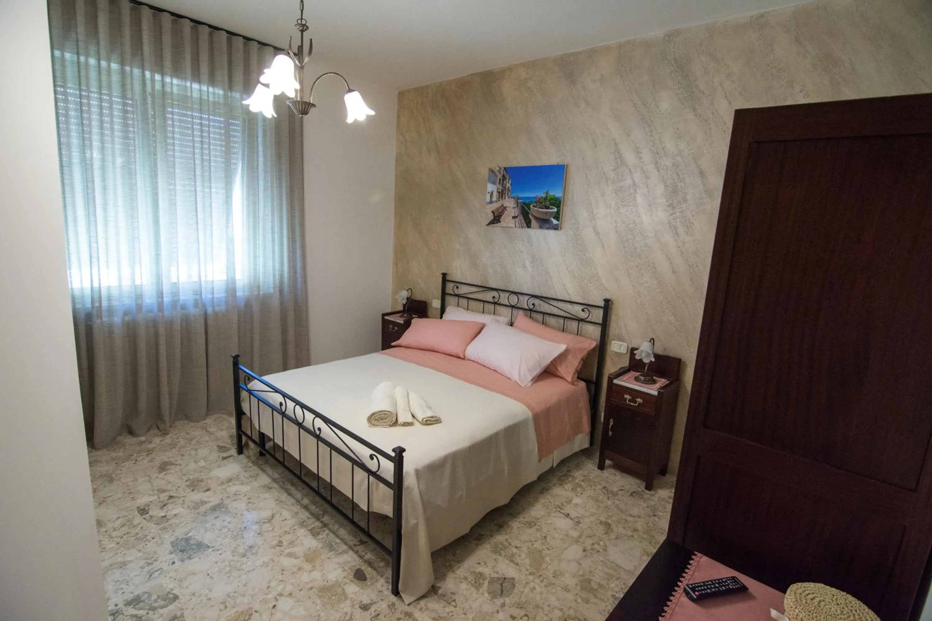 Bed in Le mansardine