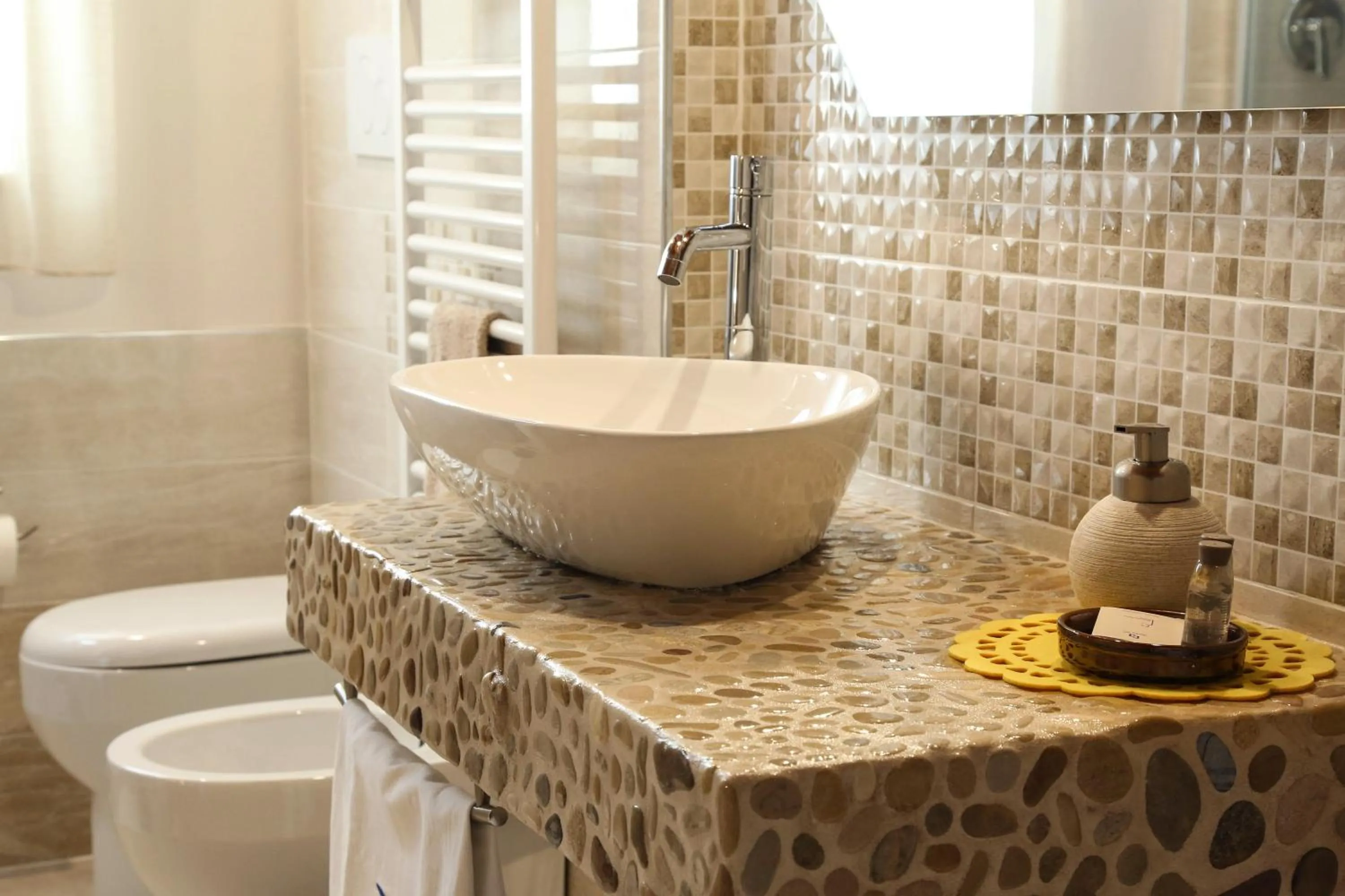 Toilet in Le mansardine