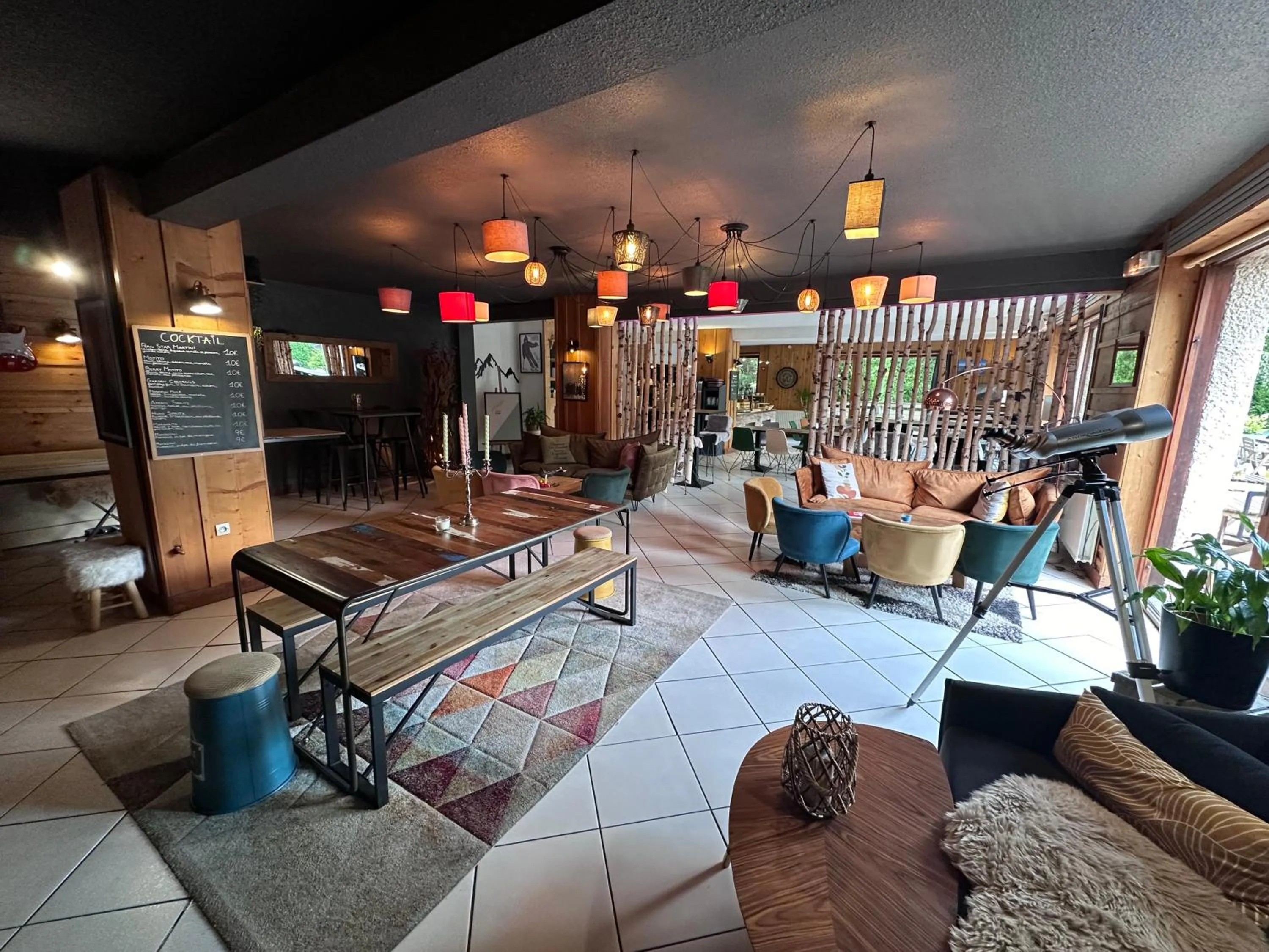 Restaurant/places to eat in Fontaine du Mont Blanc Hotel & Spa