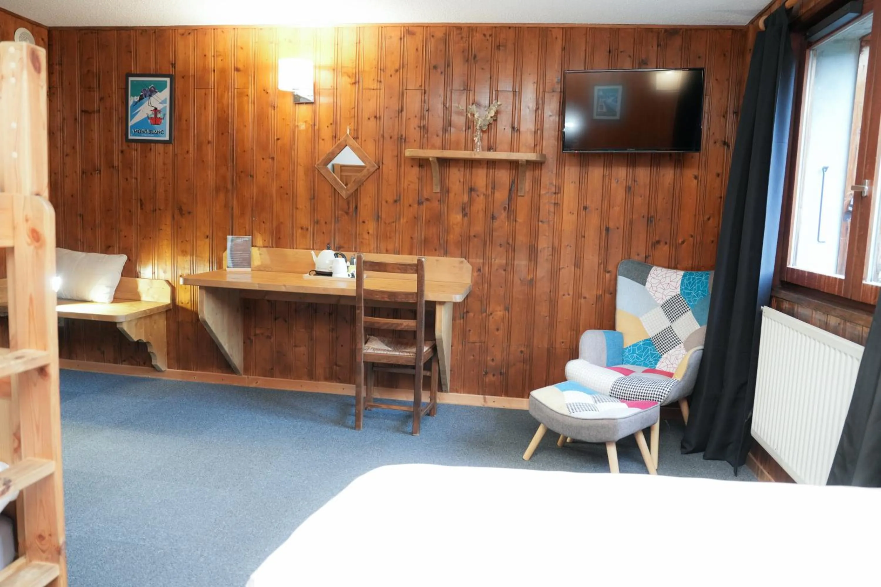 View (from property/room), Bed in Fontaine du Mont Blanc Hotel & Spa