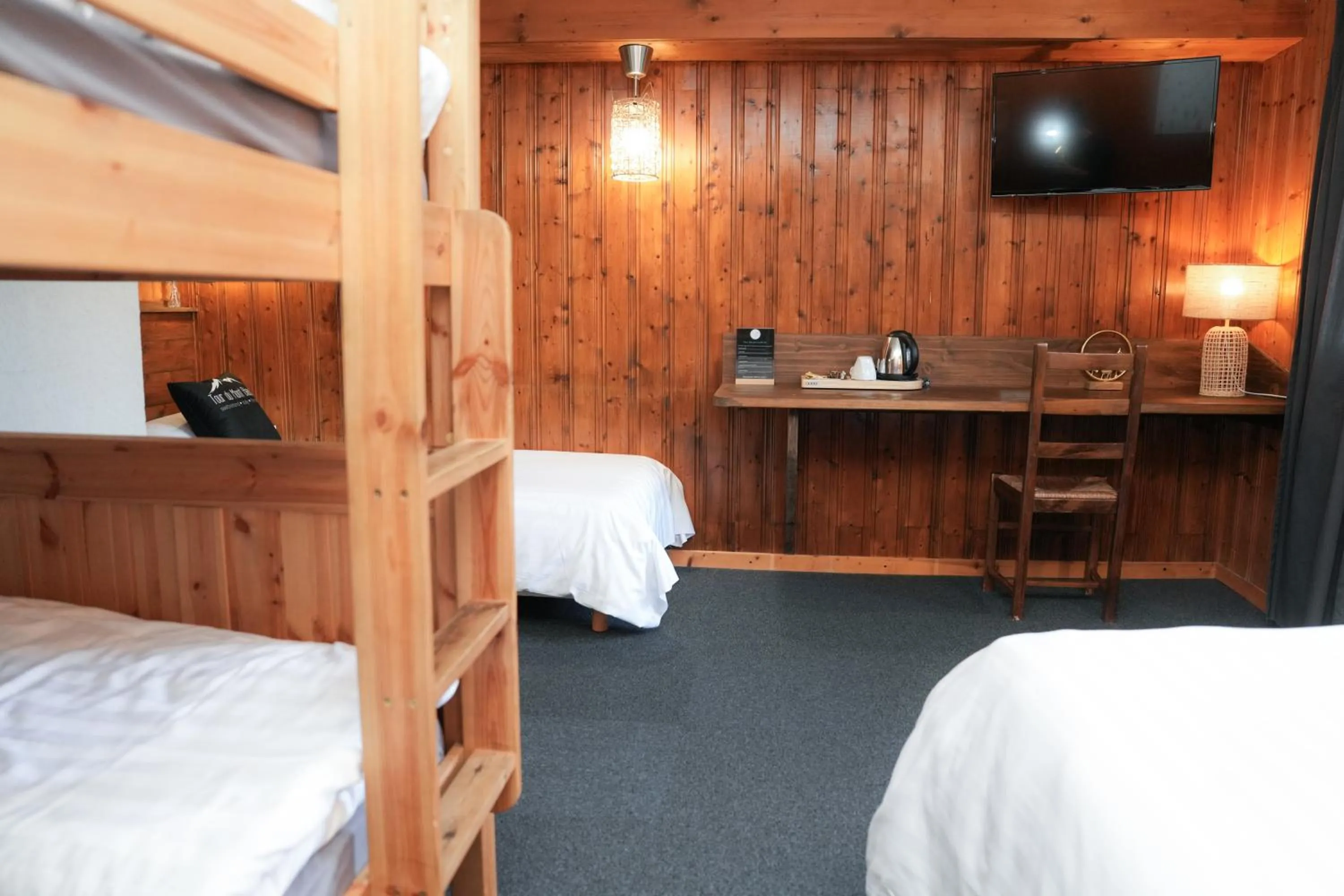 View (from property/room), Bed in Fontaine du Mont Blanc Hotel & Spa