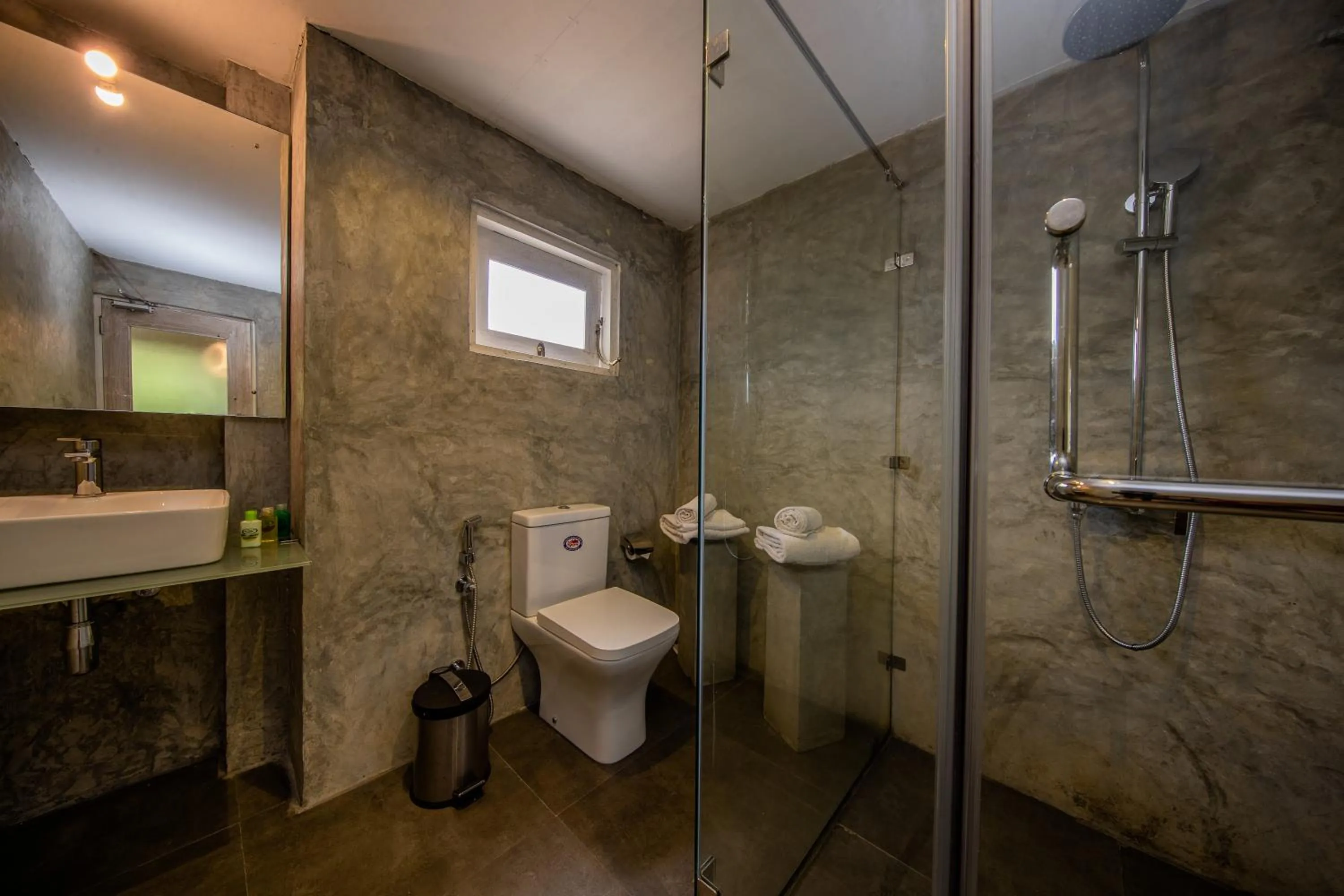 Bathroom in Epic Unawatuna