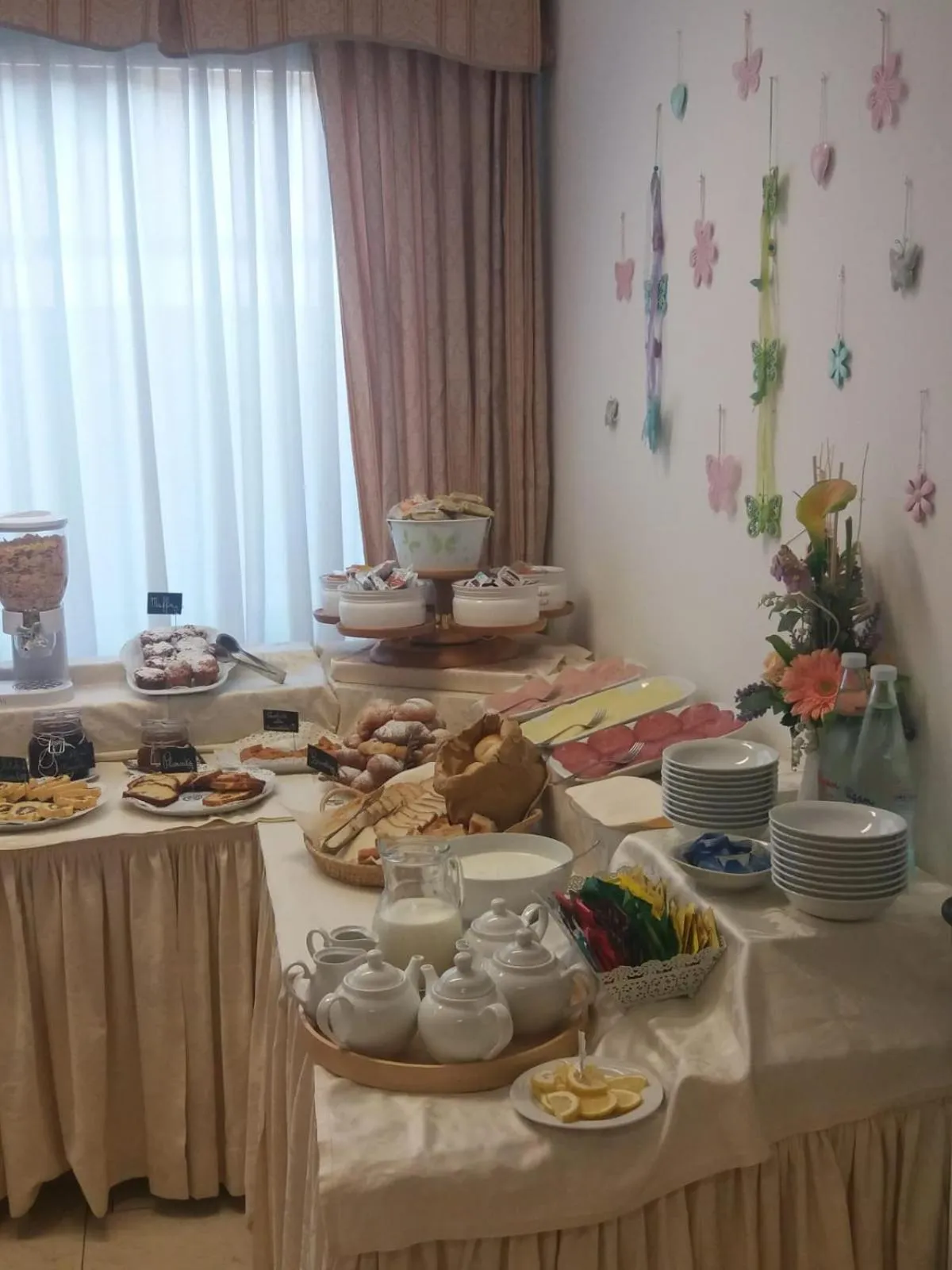 Breakfast in Hotel Maita