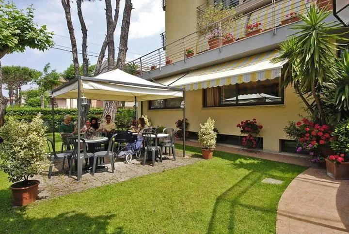 Patio in Hotel Maita