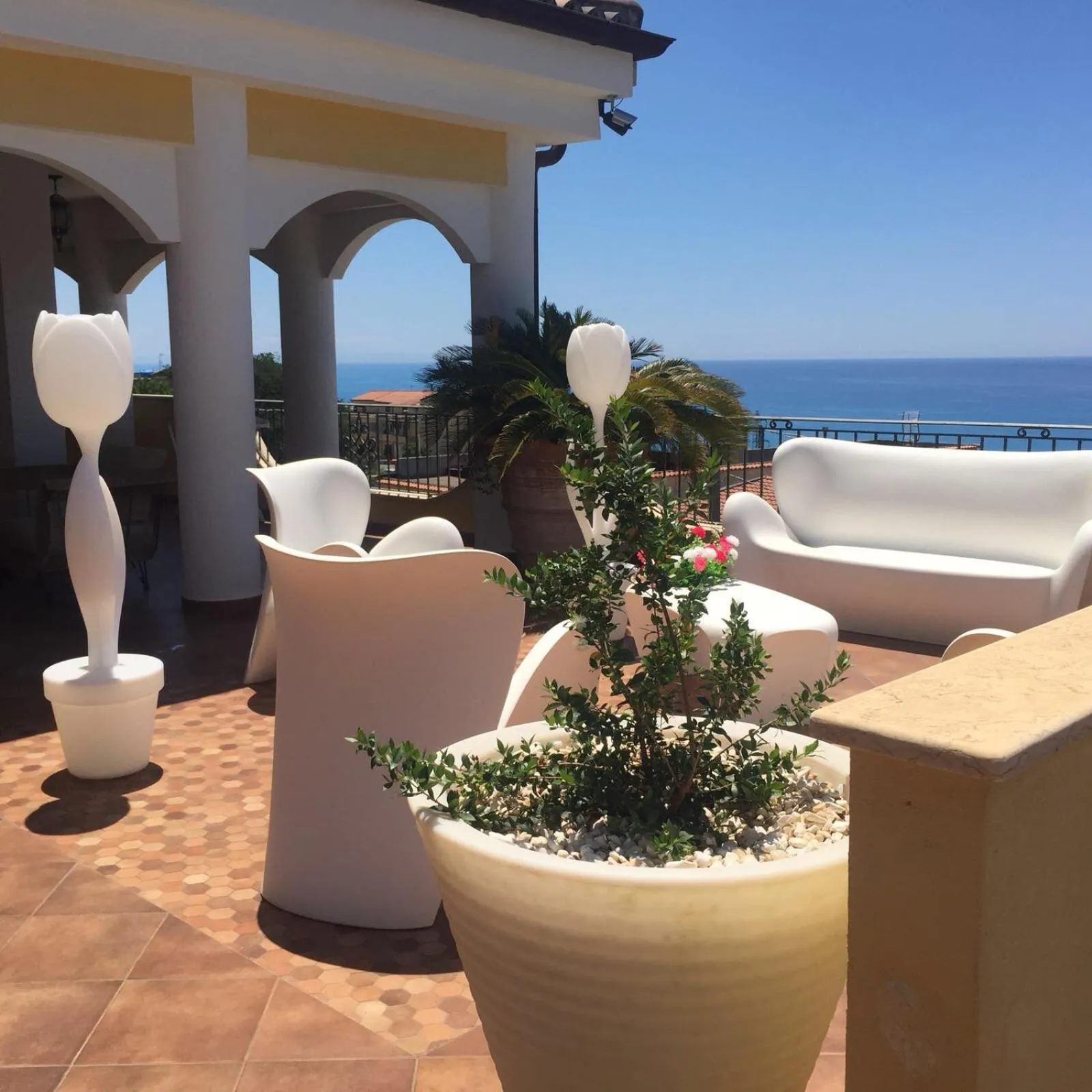 Pool view in Villa Fontana Saia