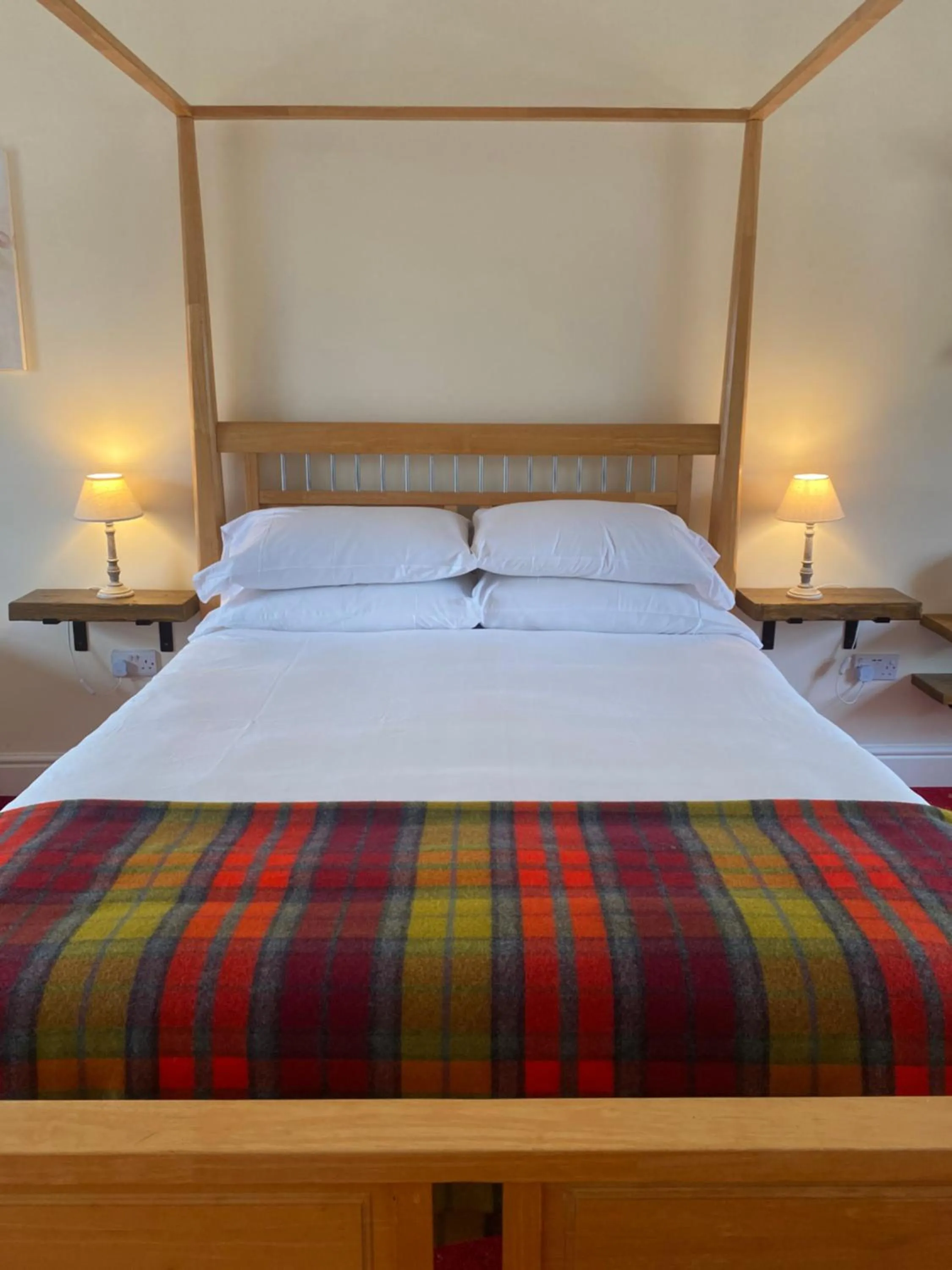 Bed in The Gordon Arms Restaurant with Rooms