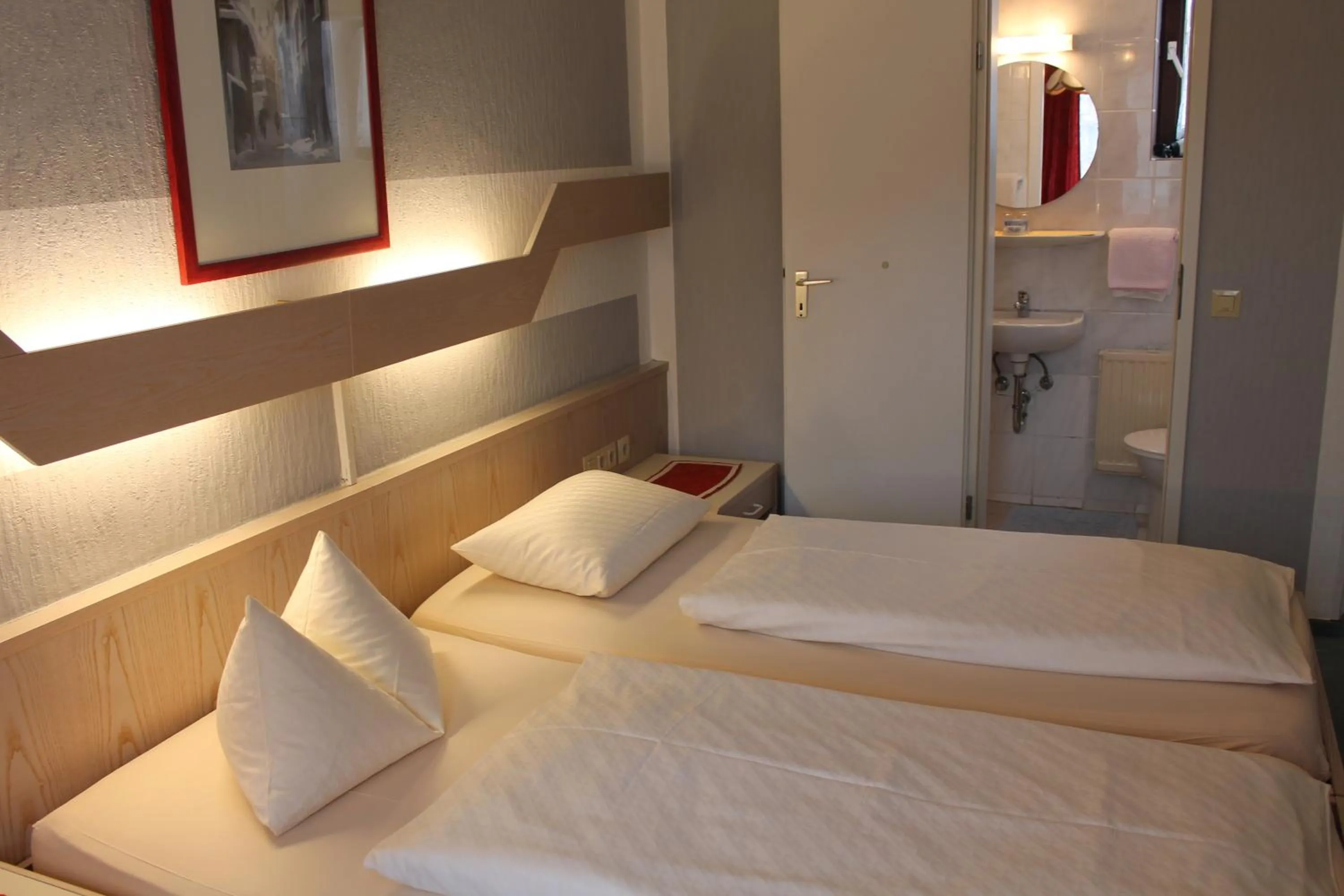 Photo of the whole room, Bed in Gasthof Post