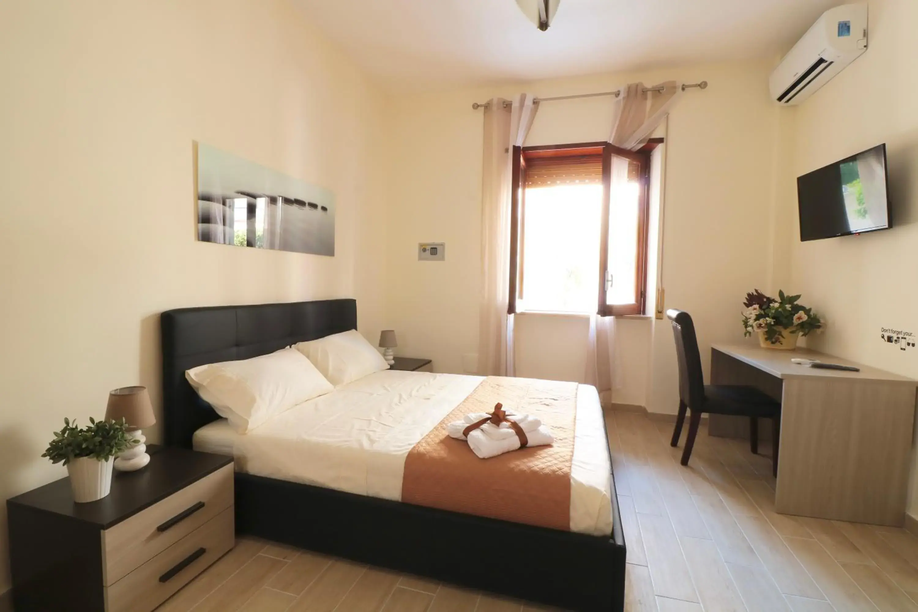 Family Room with Private Bathroom - single occupancy in B&B Pietrarsa Family Room with Private Bathroom - single occupancy in B&B Pietrarsa