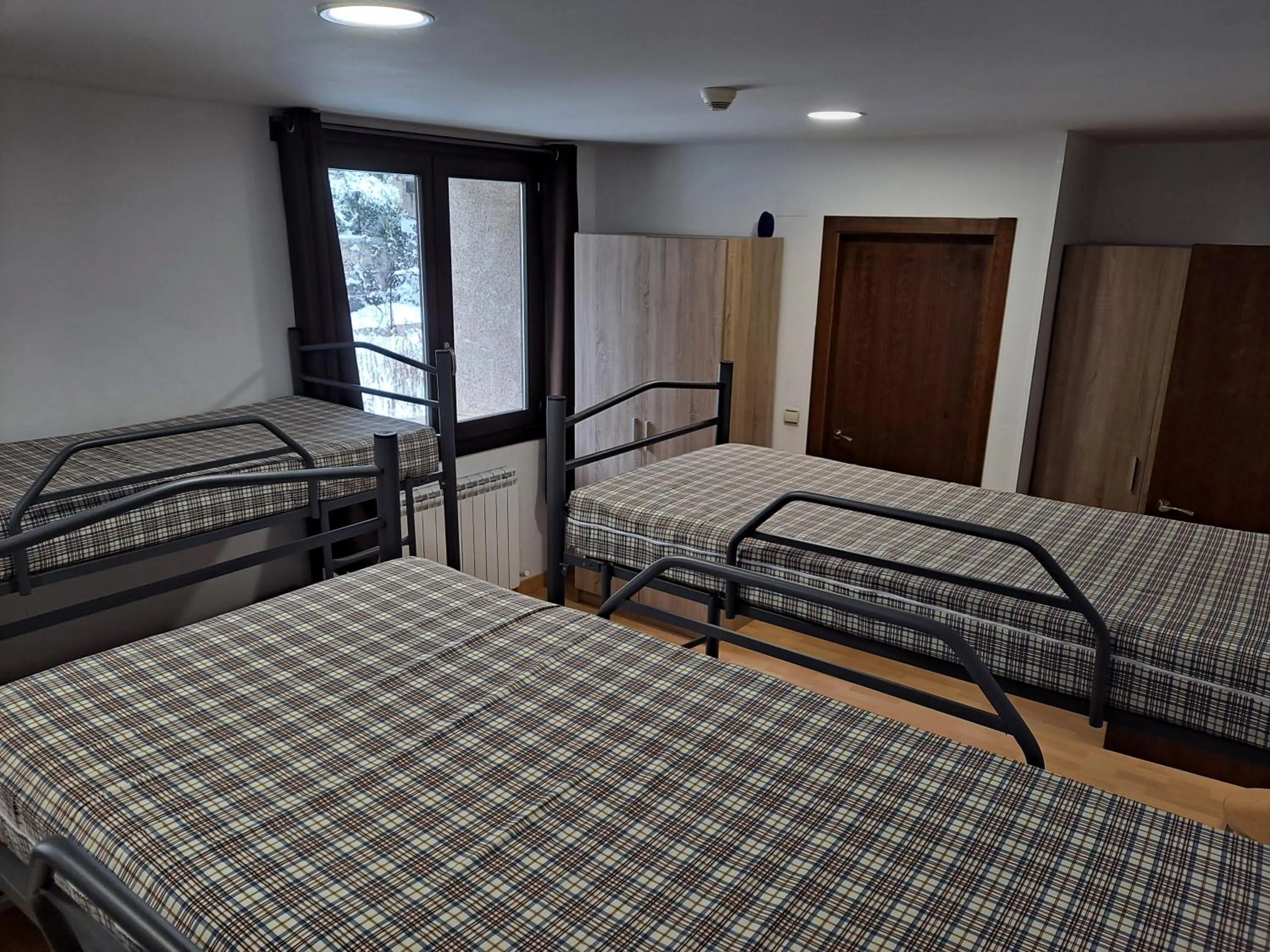 Photo of the whole room in Albergue de Benabarre-CALUMET