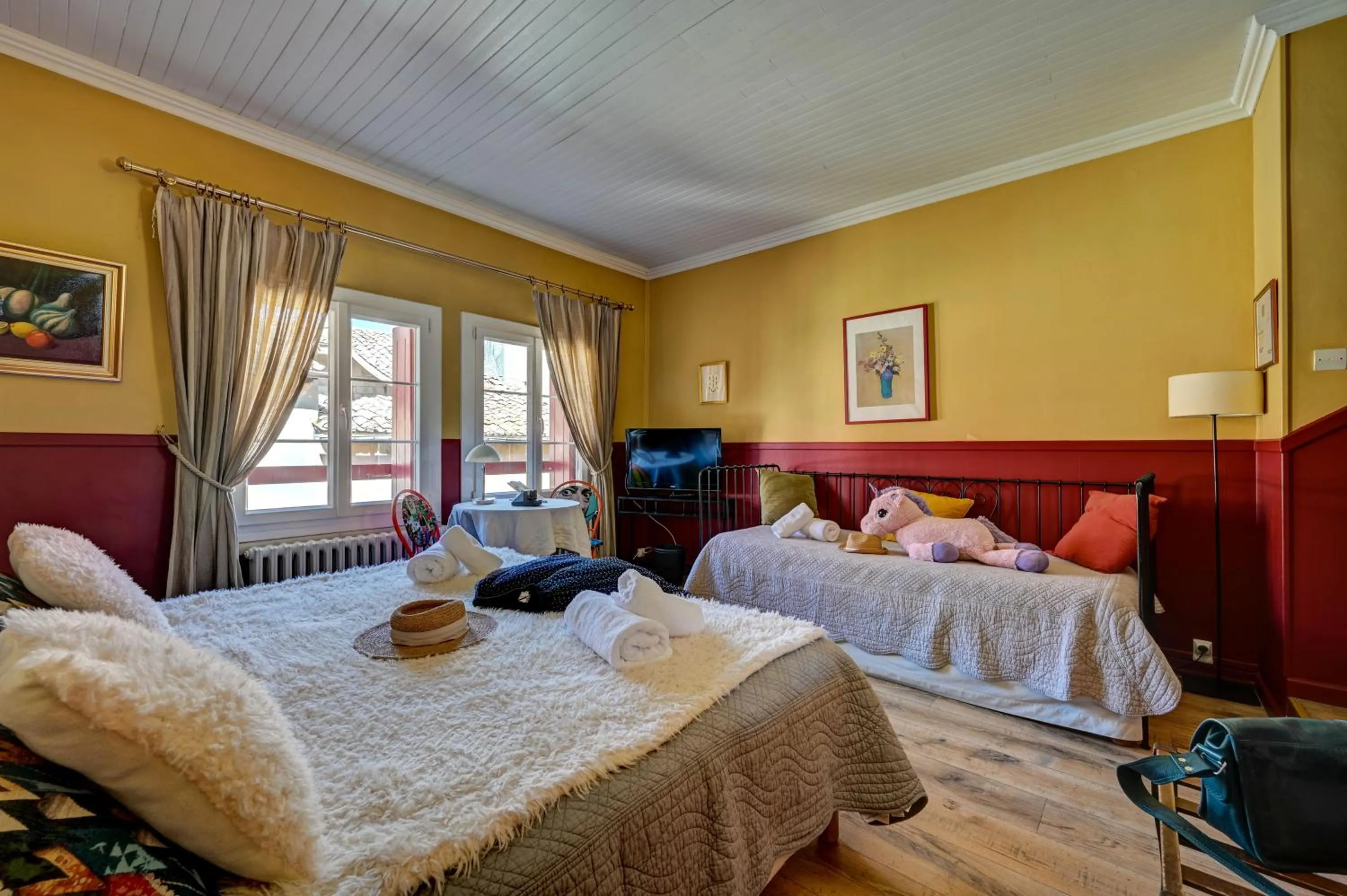 Photo of the whole room, Bed in Hotel Des Artistes