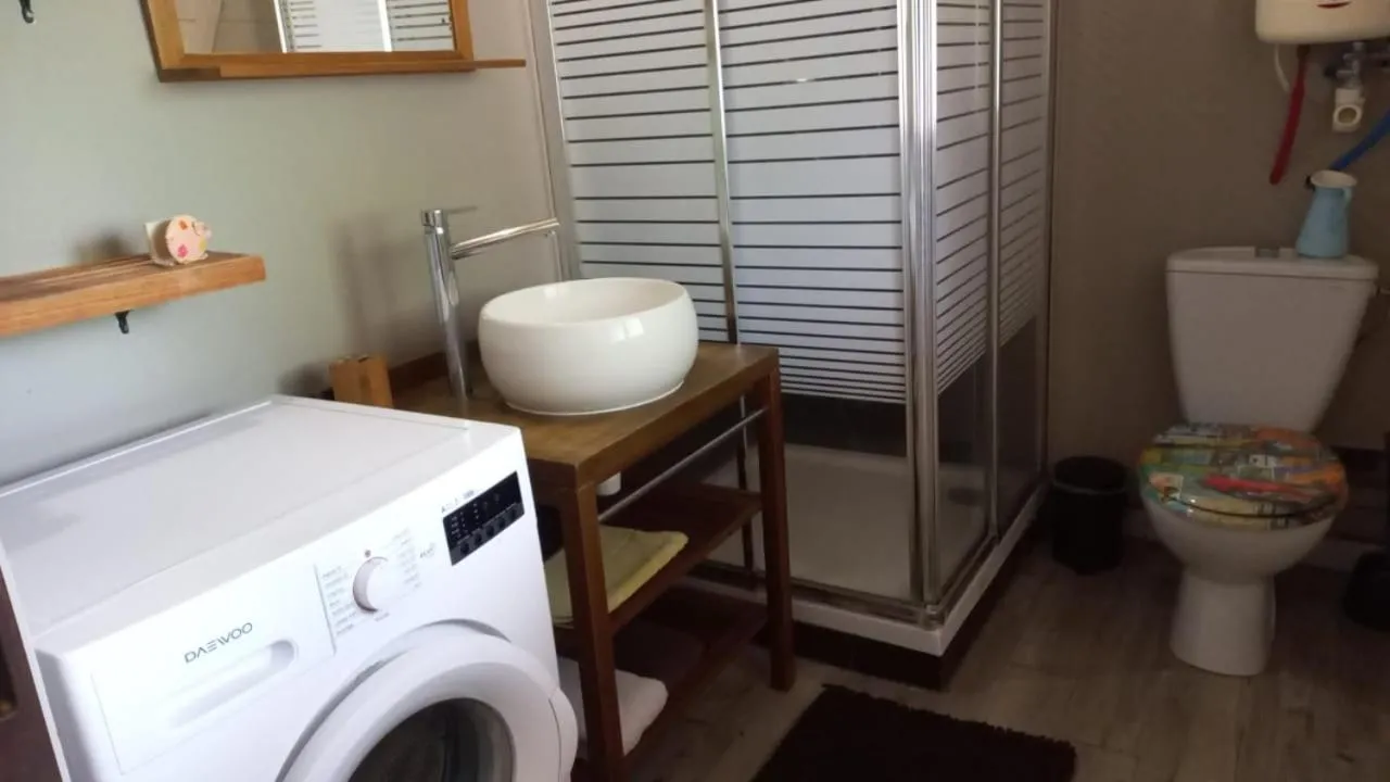 Toilet in Cap Martinique