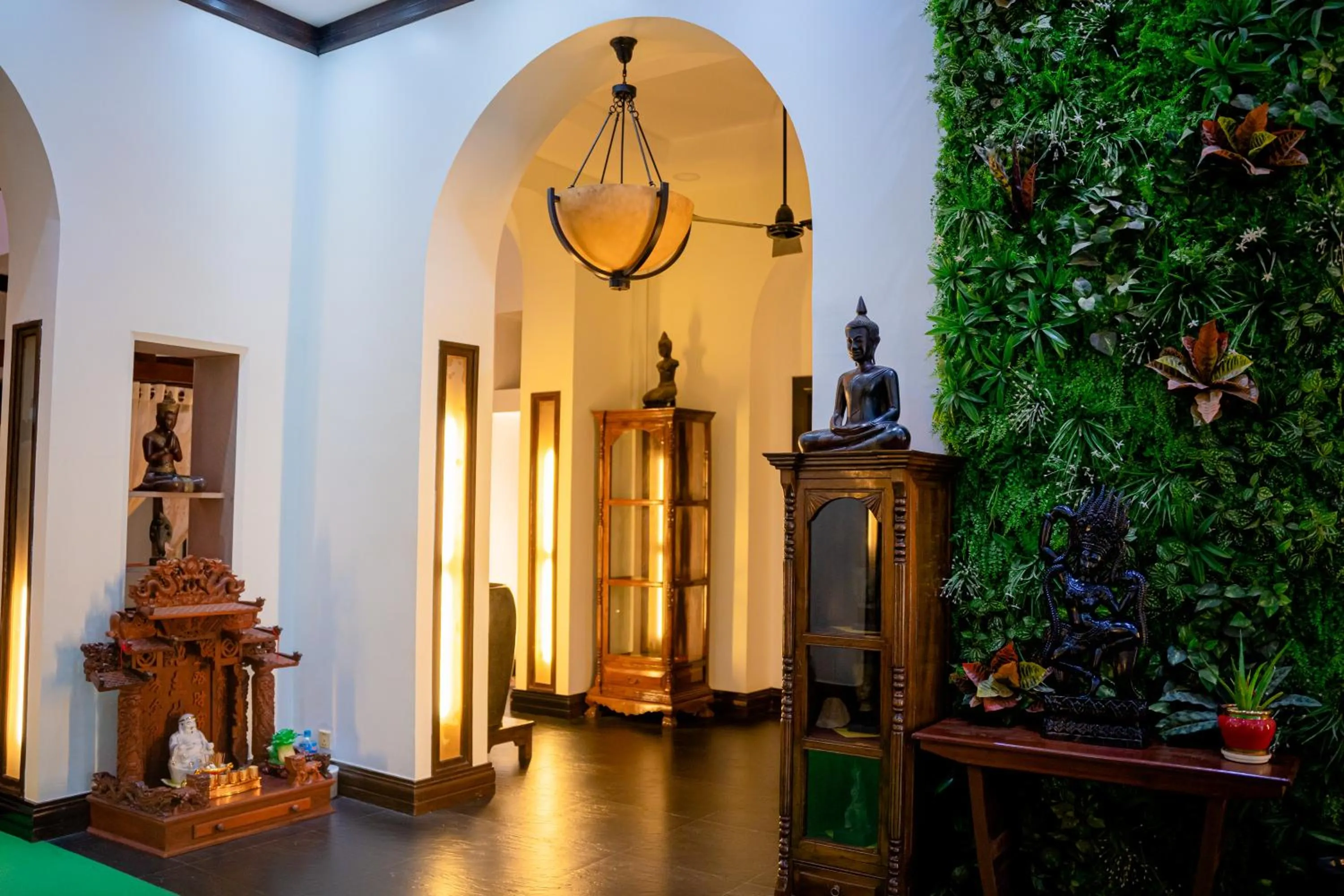 Decorative detail in Sokchea Angkor Hotel