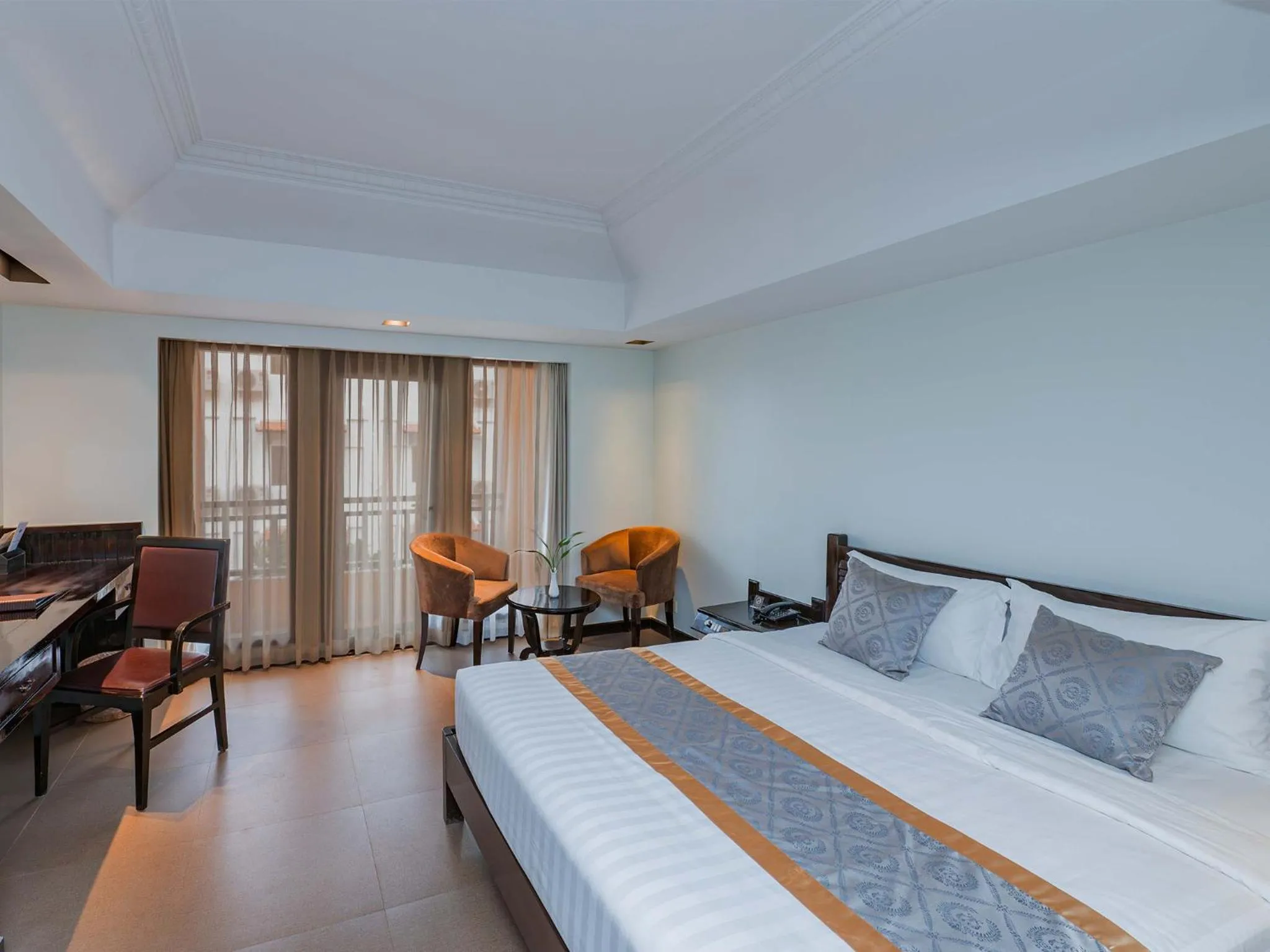 View (from property/room), Bed in Sokchea Angkor Hotel