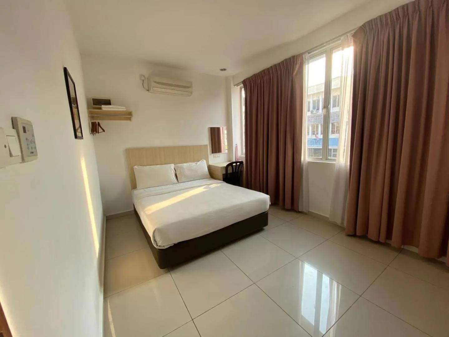 Bed in Swan Garden Hotel