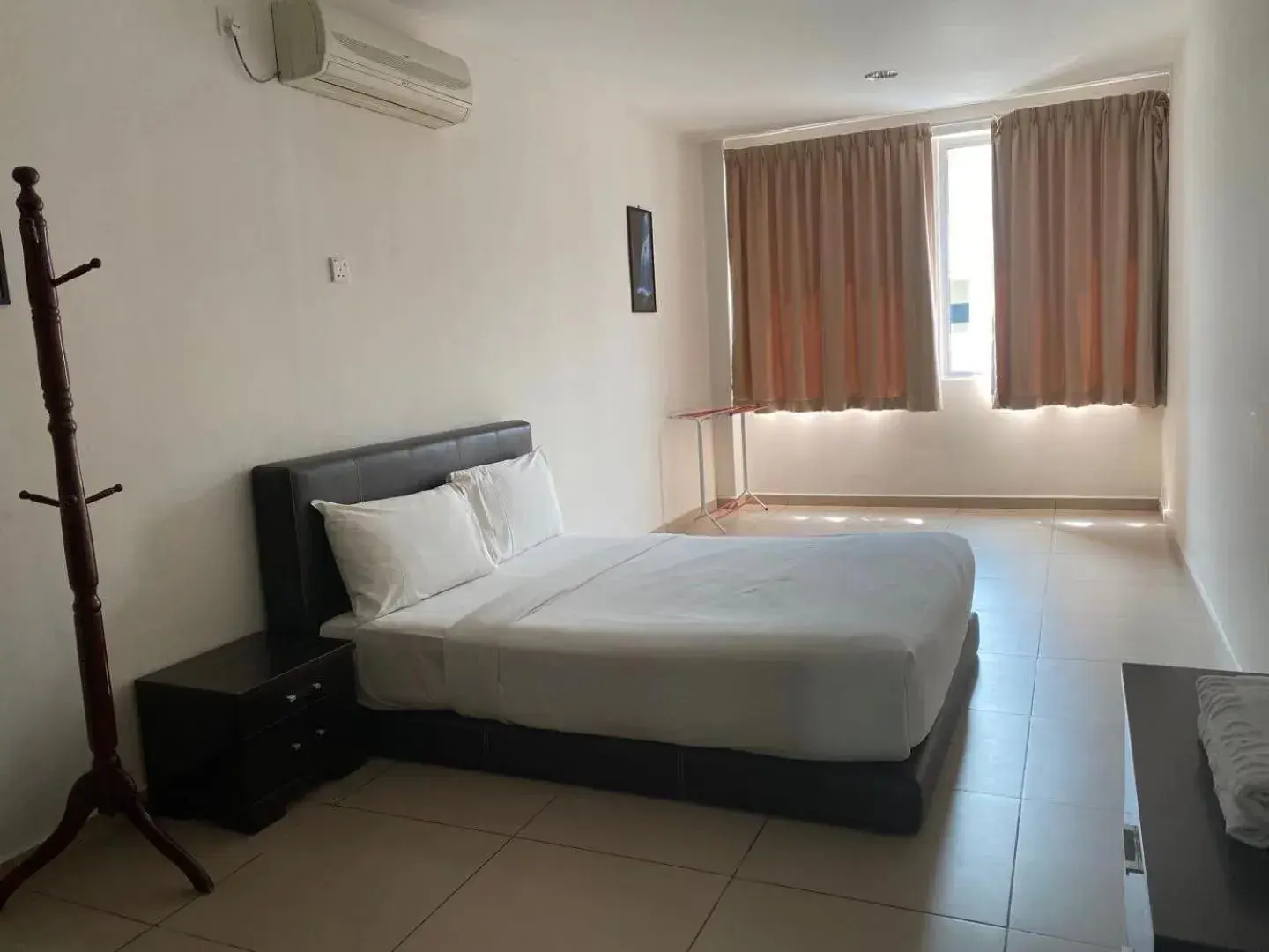 Bed in Swan Garden Hotel Bed in Swan Garden Hotel