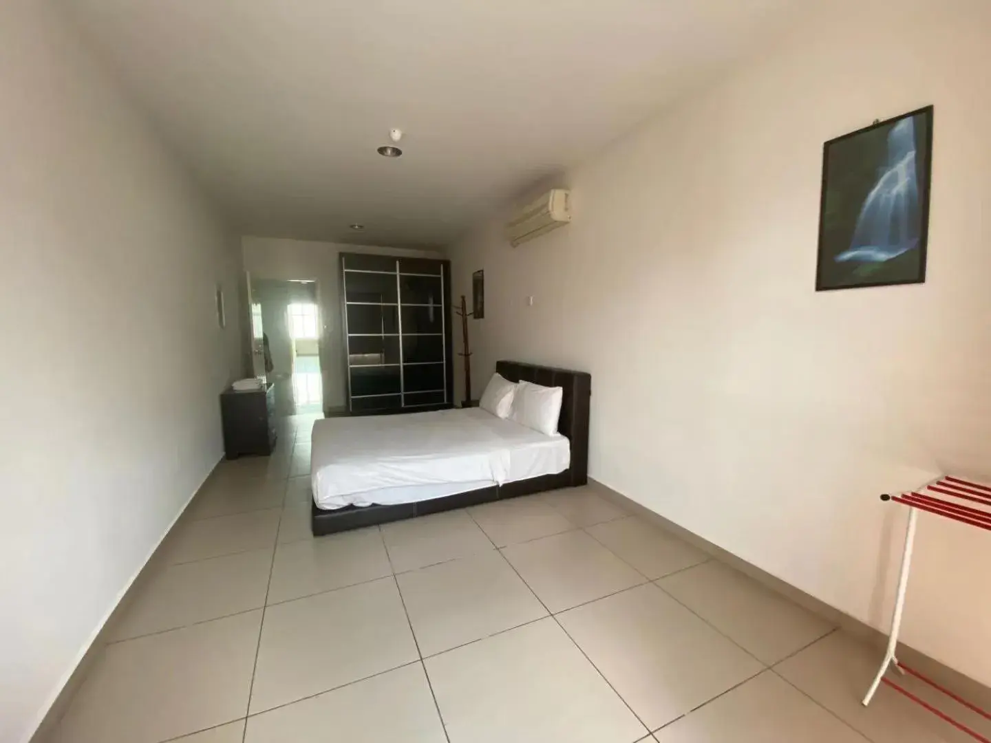 Bed in Swan Garden Hotel Bed in Swan Garden Hotel