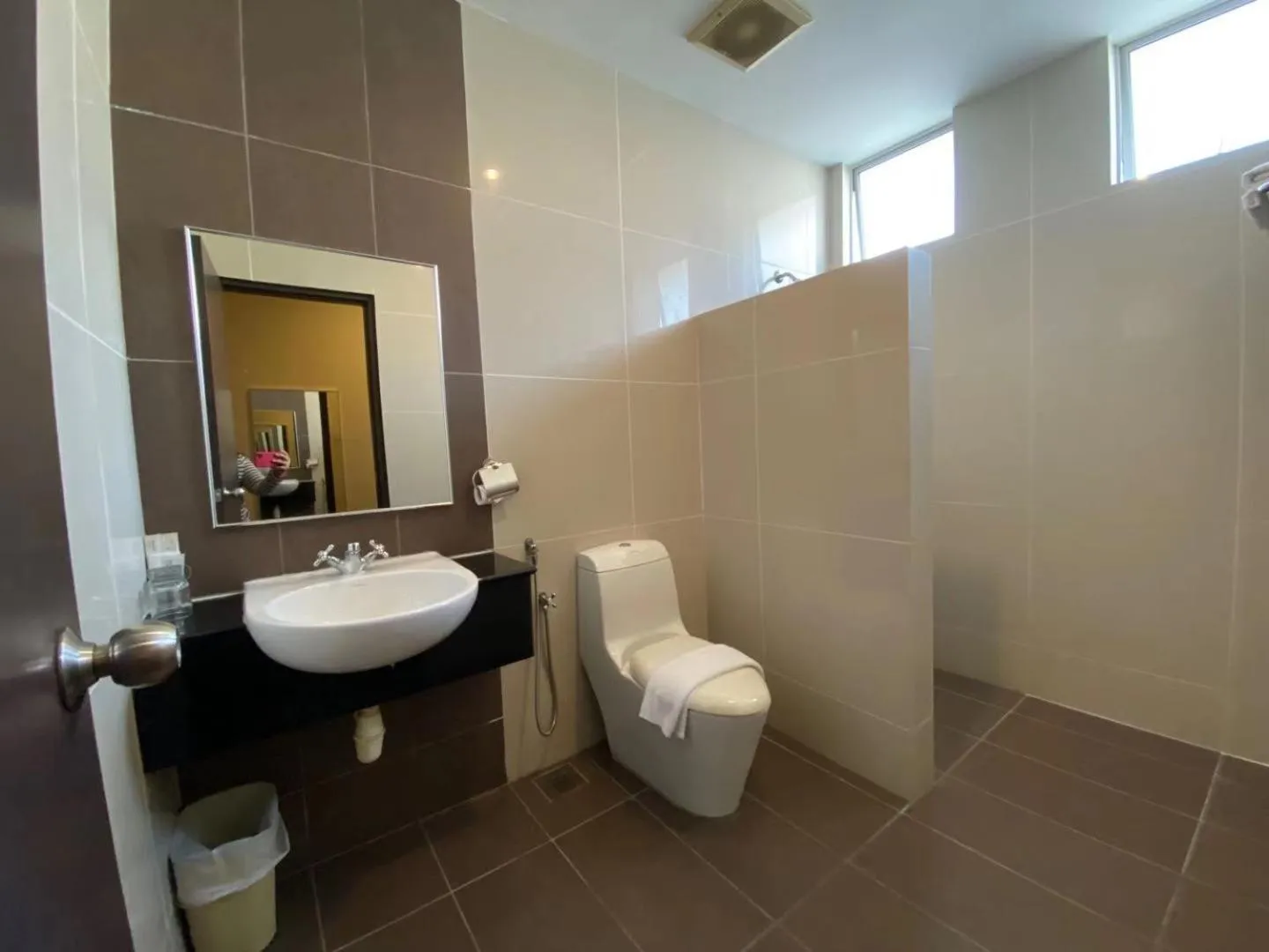 Bathroom in Swan Garden Hotel