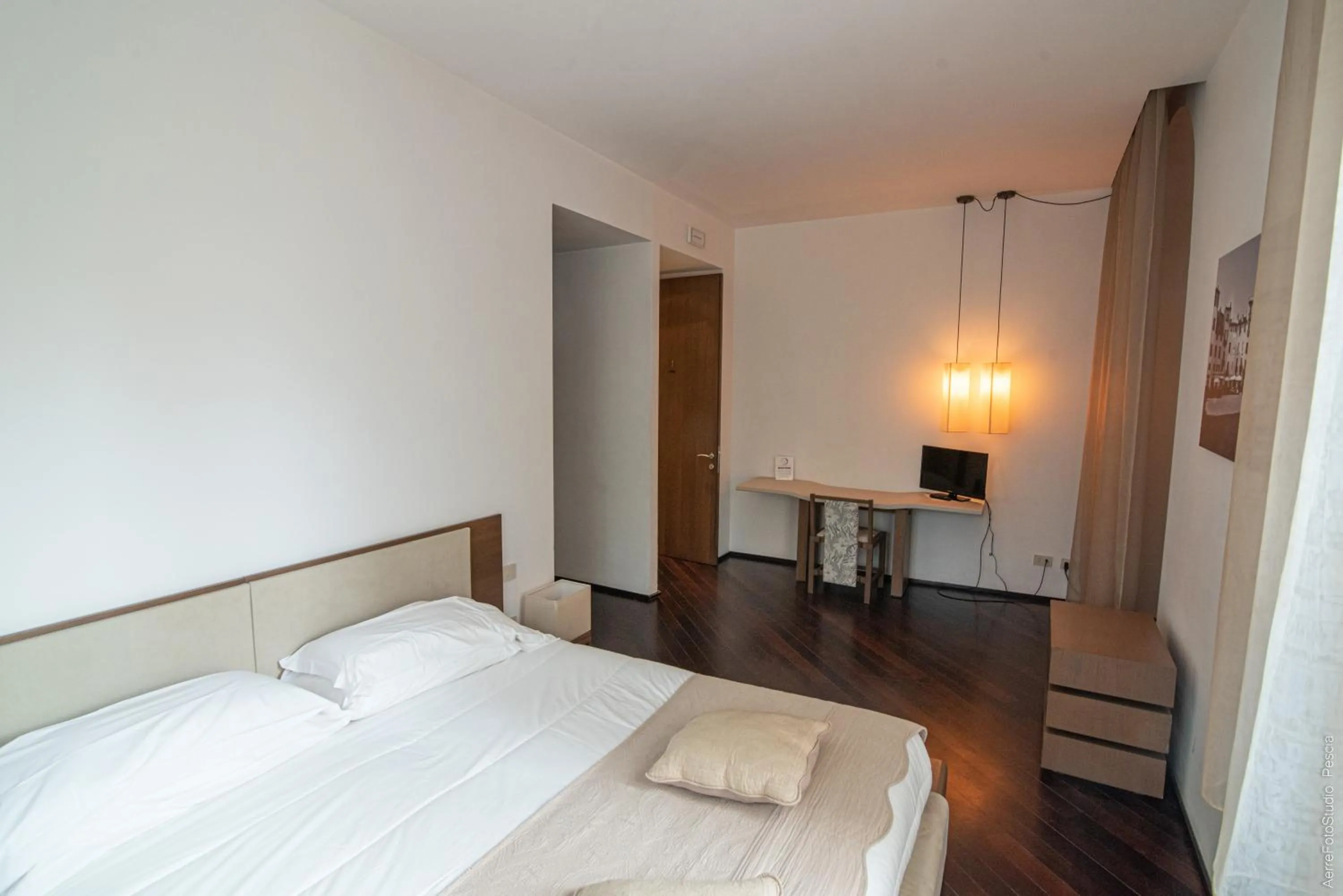 Bed in La Torre wine resort